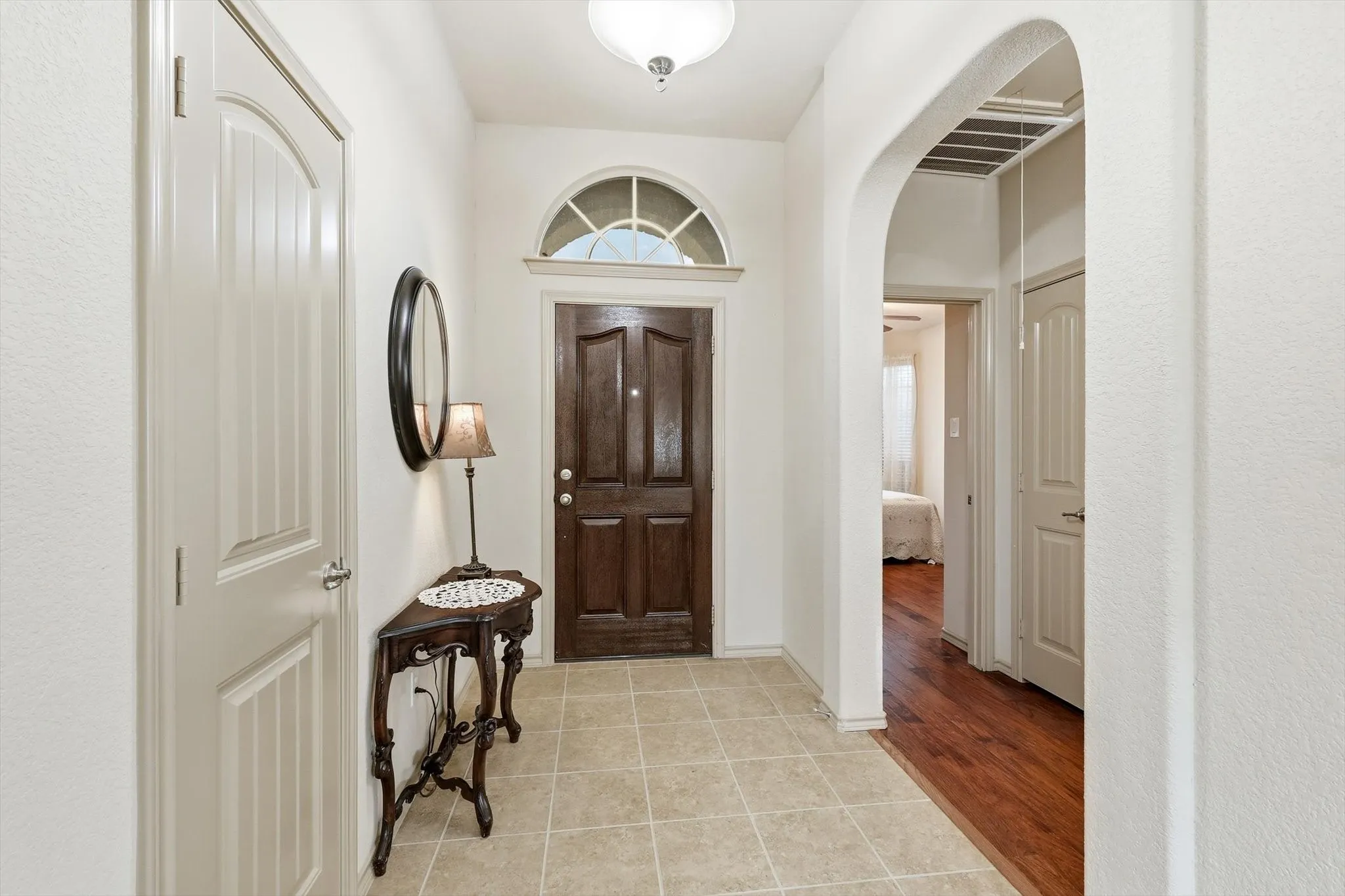 Single Family Residence For Sale in Denton County , 4524 Lacewood Drive, Denton, Texas 76226, 3 Bedroom, 2 Bathroom, 2 Garage spaces, 1,569 Sqft, built in 2011, mls#21345189, Real Estate Agent in Denton, Homes For Sale in Denton county, Homes For Sale in Denton, Realtor in Denton Texas, Real Estate Brokerage Independent Realty Texas, Luminita Cordes Realtor
