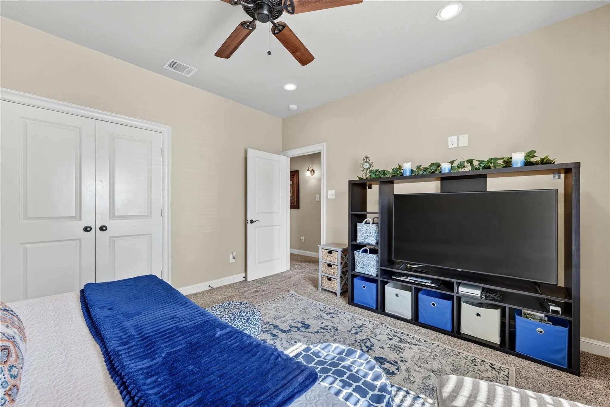 Single Family Residence For Sale in Dallas County , 732 Forest Creek, De Soto, Texas 75115, 4 Bedrooms, 3 Bathrooms, 2 Garage spaces, 2,372 Sqft, built in 2016, Price $369,999, mls#21348907, Real Estate Agent in De Soto, Homes For Sale in Dallas county, Homes For Sale in De Soto, Realtor in De Soto Texas, Real Estate Brokerage Independent Realty Texas, Luminita Cordes Realtor