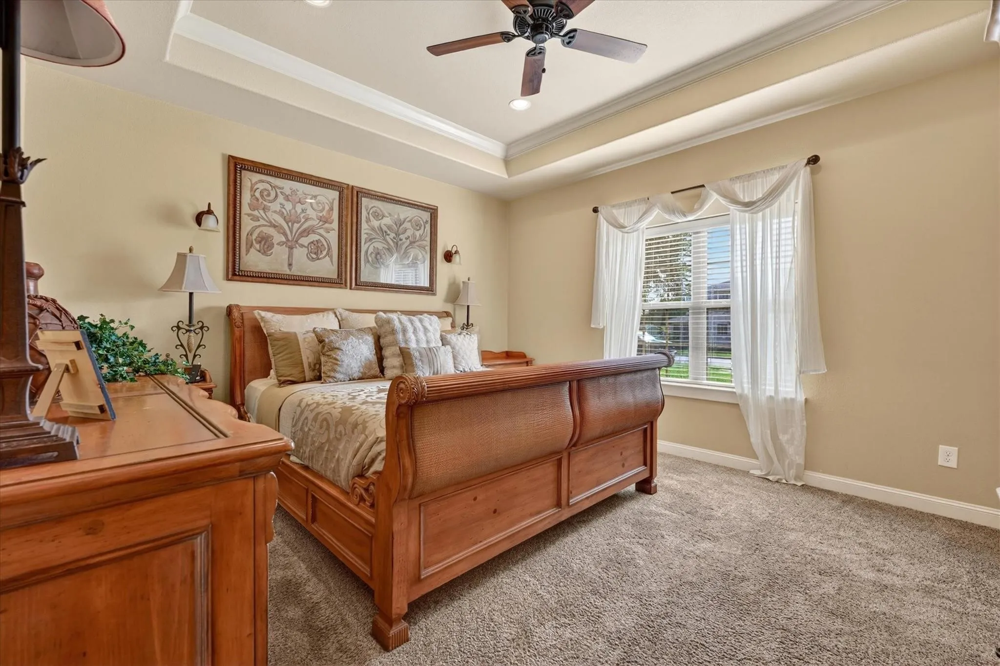 Single Family Residence For Sale in Dallas County , 732 Forest Creek, De Soto, Texas 75115, 4 Bedrooms, 3 Bathrooms, 2 Garage spaces, 2,372 Sqft, built in 2016, Price $369,999, mls#21348907, Real Estate Agent in De Soto, Homes For Sale in Dallas county, Homes For Sale in De Soto, Realtor in De Soto Texas, Real Estate Brokerage Independent Realty Texas, Luminita Cordes Realtor