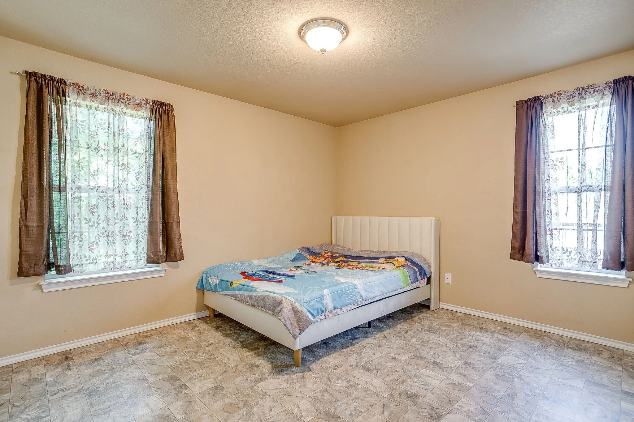 Single Family Residence For Rent in Palo Pinto County , 508 NW 5th Street, Mineral Wells, Texas 76067, 3 Bedroom, 2 Bathroom, 2 Garage spaces, 1,594 Sqft, built in 2009, mls#21348844, Real Estate Agent in Mineral Wells, Homes For Rent in Palo Pinto county, Homes For Rent in Mineral Wells, Realtor in Mineral Wells Texas, Real Estate Brokerage Independent Realty Texas, Luminita Cordes Realtor