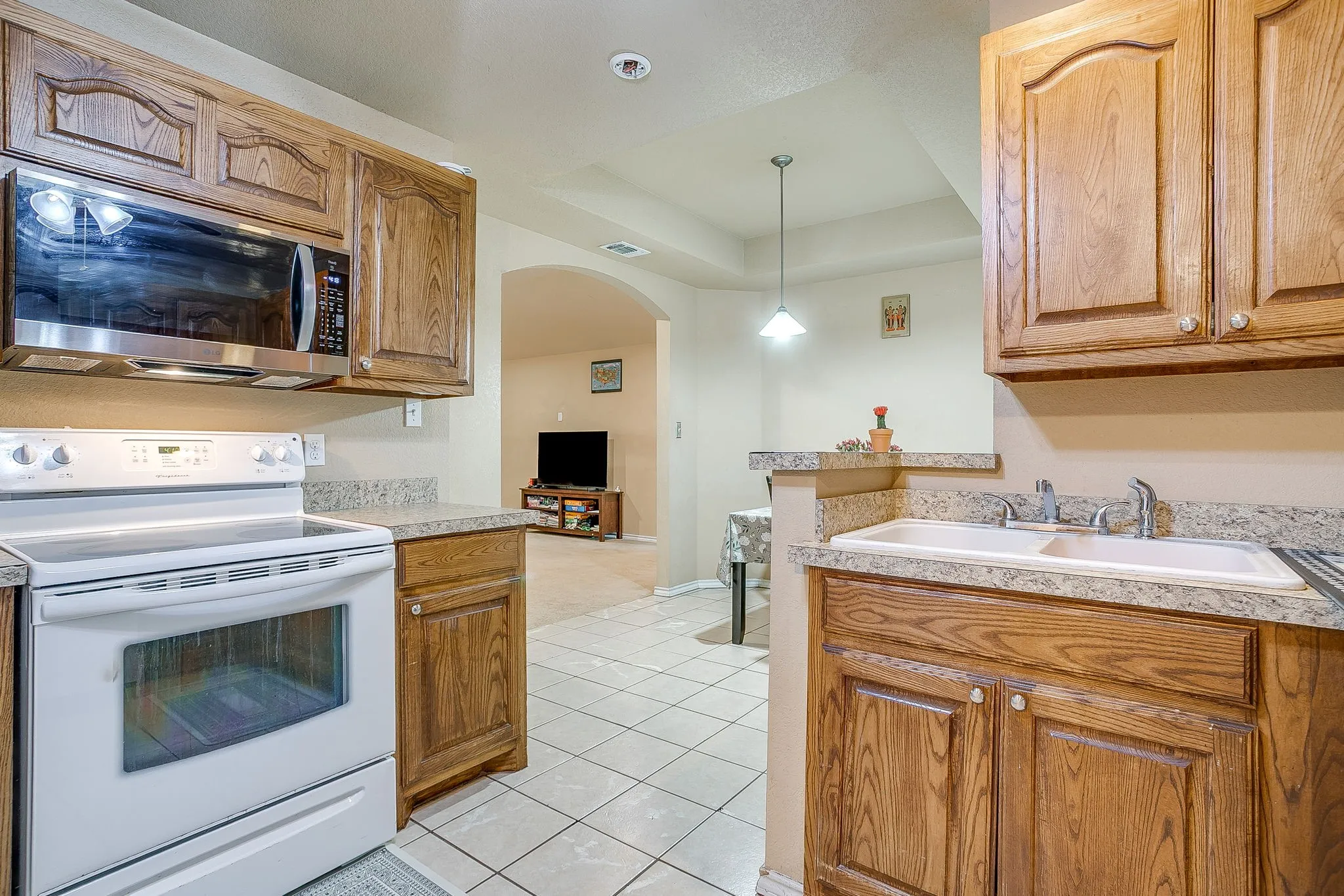Single Family Residence For Rent in Palo Pinto County , 508 NW 5th Street, Mineral Wells, Texas 76067, 3 Bedroom, 2 Bathroom, 2 Garage spaces, 1,594 Sqft, built in 2009, mls#21348844, Real Estate Agent in Mineral Wells, Homes For Rent in Palo Pinto county, Homes For Rent in Mineral Wells, Realtor in Mineral Wells Texas, Real Estate Brokerage Independent Realty Texas, Luminita Cordes Realtor