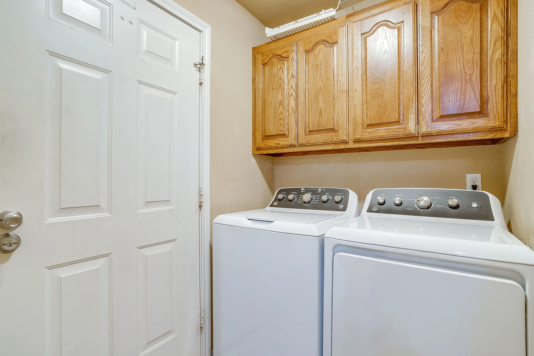 Single Family Residence For Rent in Palo Pinto County , 508 NW 5th Street, Mineral Wells, Texas 76067, 3 Bedroom, 2 Bathroom, 2 Garage spaces, 1,594 Sqft, built in 2009, mls#21348844, Real Estate Agent in Mineral Wells, Homes For Rent in Palo Pinto county, Homes For Rent in Mineral Wells, Realtor in Mineral Wells Texas, Real Estate Brokerage Independent Realty Texas, Luminita Cordes Realtor