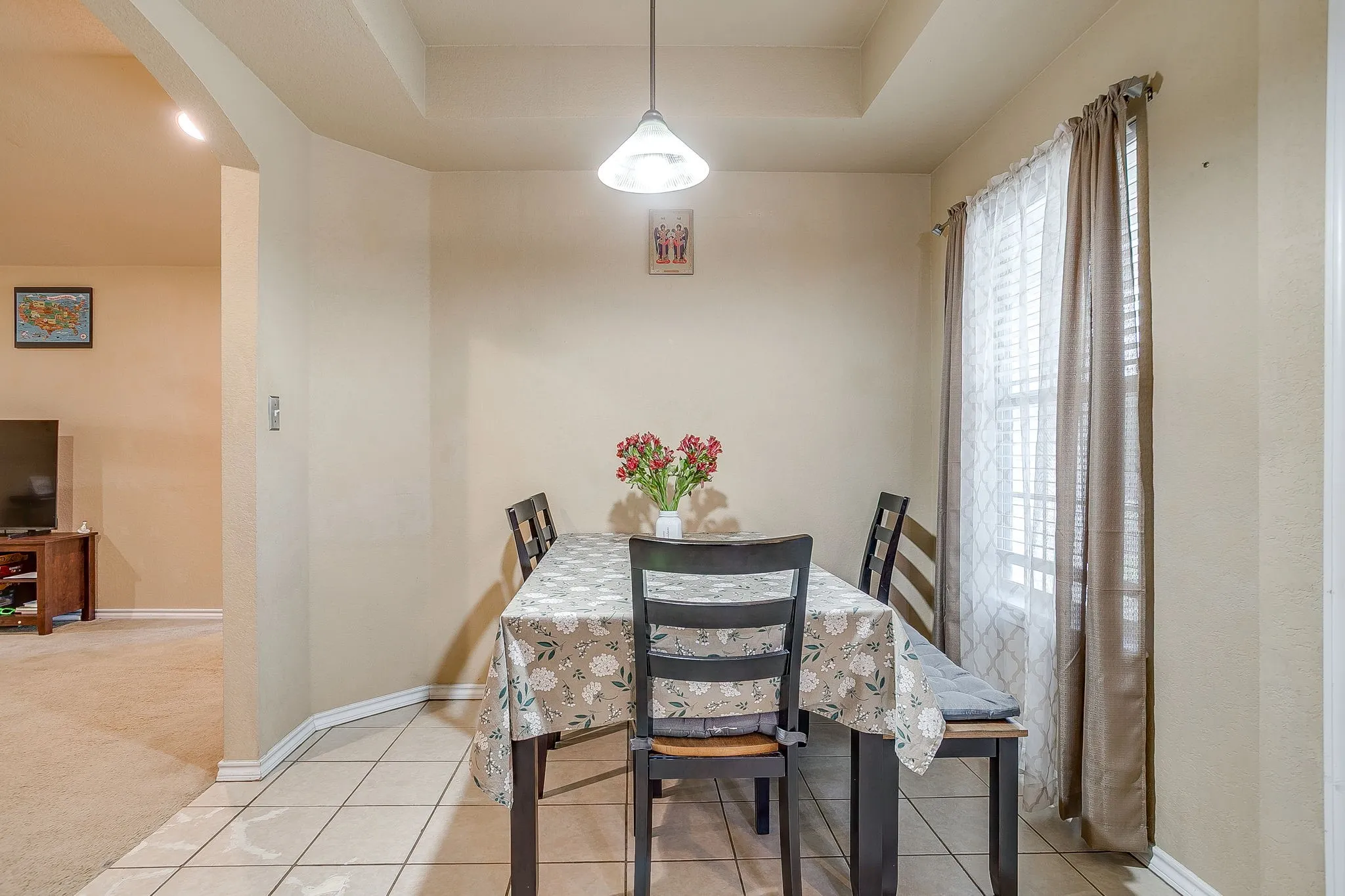 Single Family Residence For Rent in Palo Pinto County , 508 NW 5th Street, Mineral Wells, Texas 76067, 3 Bedroom, 2 Bathroom, 2 Garage spaces, 1,594 Sqft, built in 2009, mls#21348844, Real Estate Agent in Mineral Wells, Homes For Rent in Palo Pinto county, Homes For Rent in Mineral Wells, Realtor in Mineral Wells Texas, Real Estate Brokerage Independent Realty Texas, Luminita Cordes Realtor