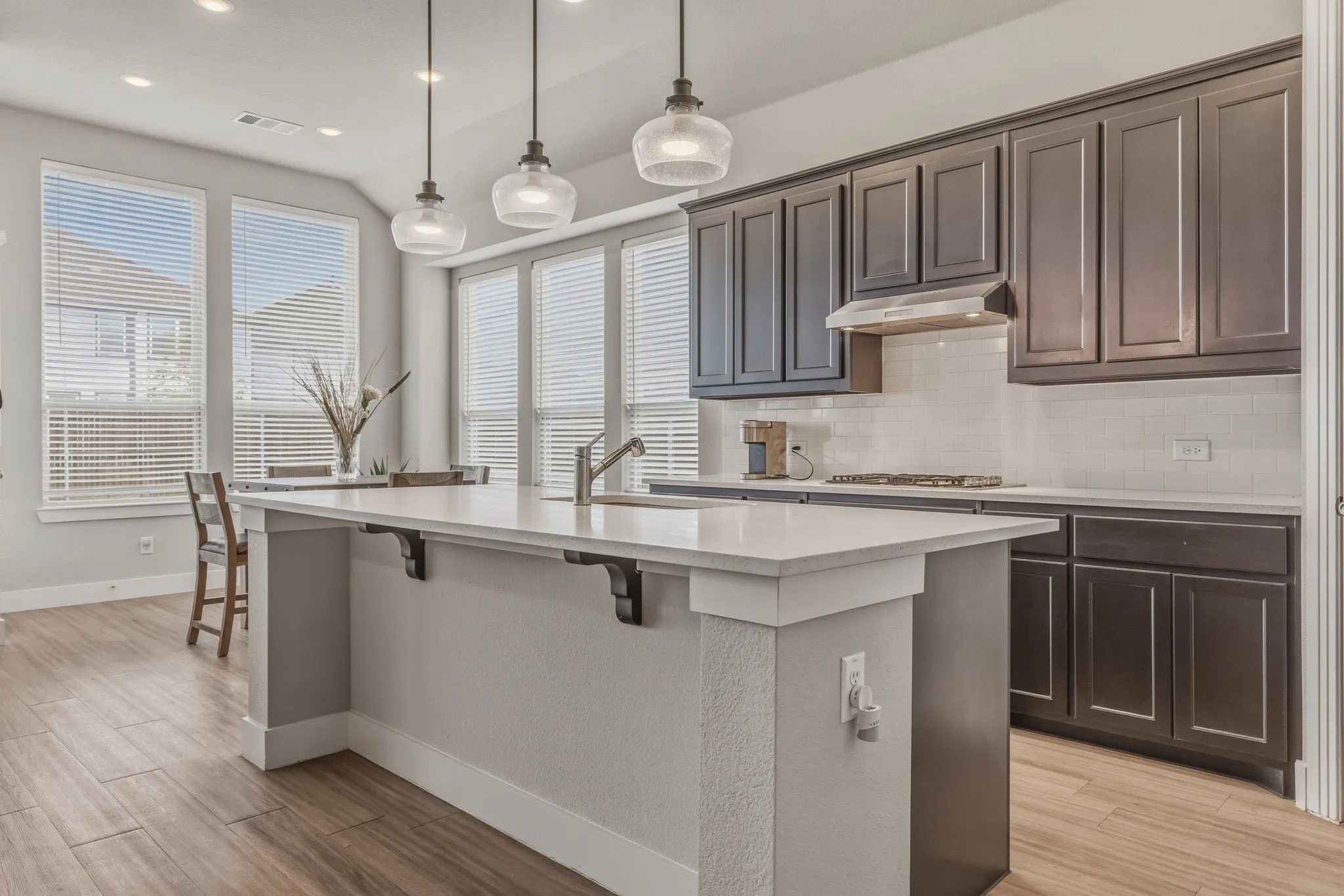 Single Family Residence For Sale in Rockwall County , 3226 Buffalo Creek Circle, Royse City, Texas 75189, 3 Bedroom, 3 Bathroom, 3 Garage spaces, 2,274 Sqft, built in 2020, mls#21348584, Real Estate Agent in Royse City, Homes For Sale in Rockwall county, Homes For Sale in Royse City, Realtor in Royse City Texas, Real Estate Brokerage Independent Realty Texas, Luminita Cordes Realtor