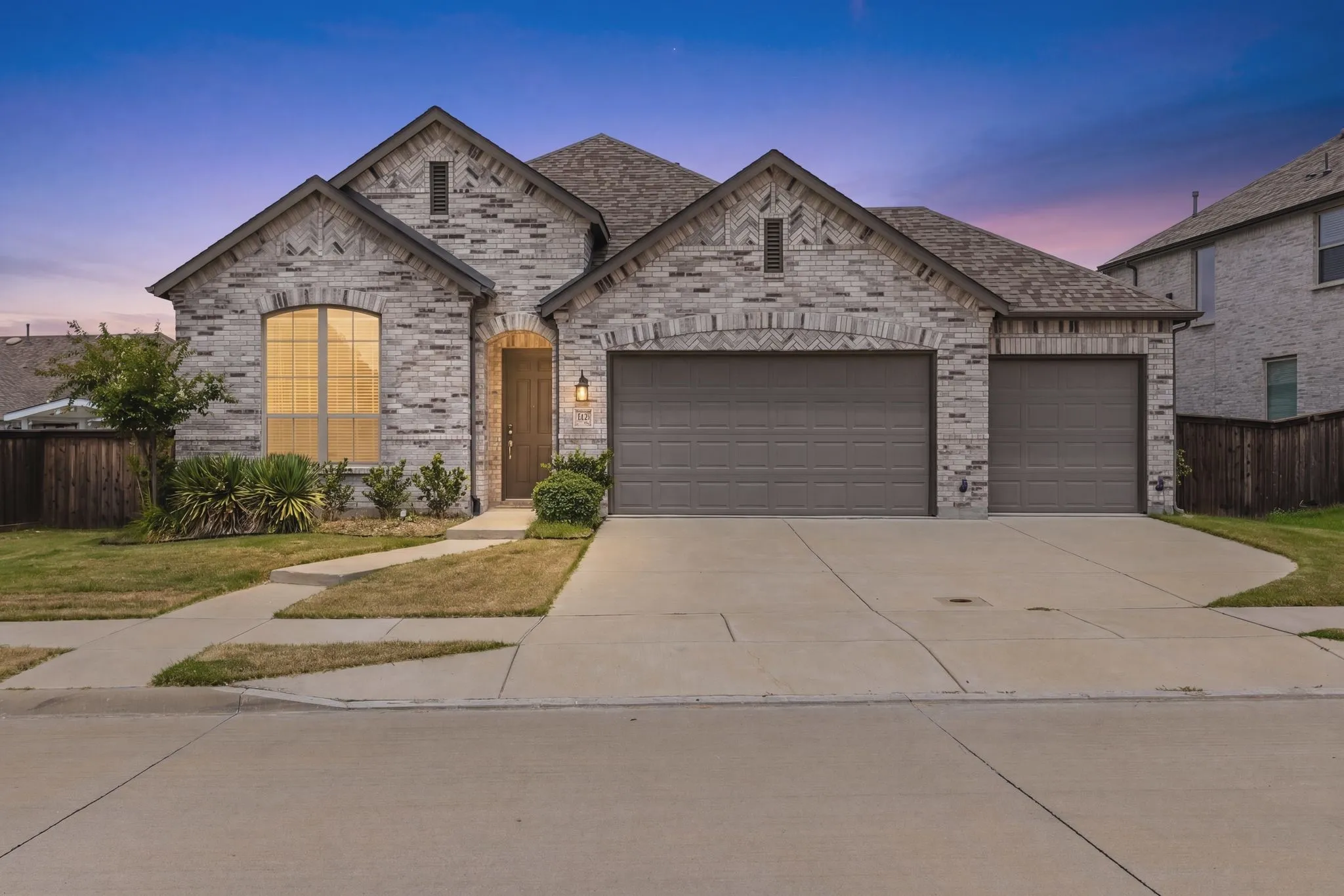 Single Family Residence For Sale in Rockwall County , 3226 Buffalo Creek Circle, Royse City, Texas 75189, 3 Bedroom, 3 Bathroom, 3 Garage spaces, 2,274 Sqft, built in 2020, mls#21348584, Real Estate Agent in Royse City, Homes For Sale in Rockwall county, Homes For Sale in Royse City, Realtor in Royse City Texas, Real Estate Brokerage Independent Realty Texas, Luminita Cordes Realtor