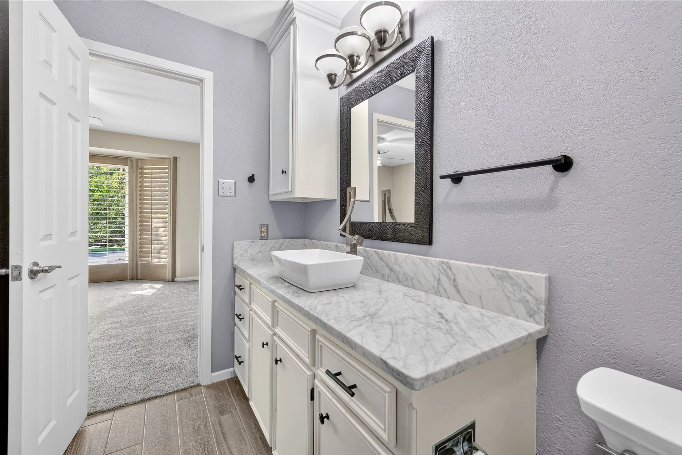 Second bathroom.