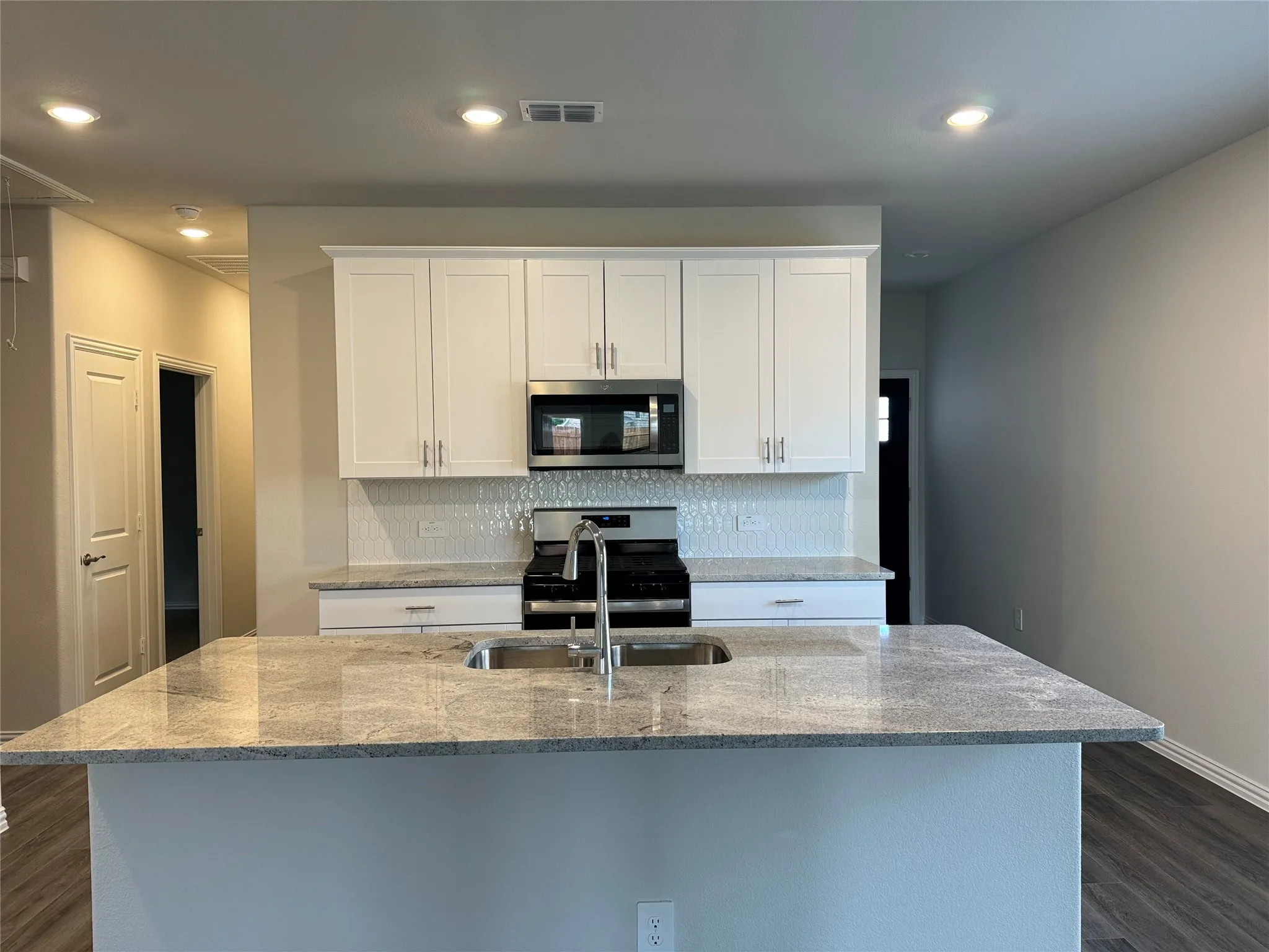Single Family Residence For Rent in Collin County , 503 Cottagewood Drive, Princeton, Texas 75071, 3 Bedroom, 2 Bathroom, 2 Garage spaces, 1,551 Sqft, built in 2024, mls#21348491, Real Estate Agent in Princeton, Homes For Rent in Collin county, Homes For Rent in Princeton, Realtor in Princeton Texas, Real Estate Brokerage Independent Realty Texas, Luminita Cordes Realtor
