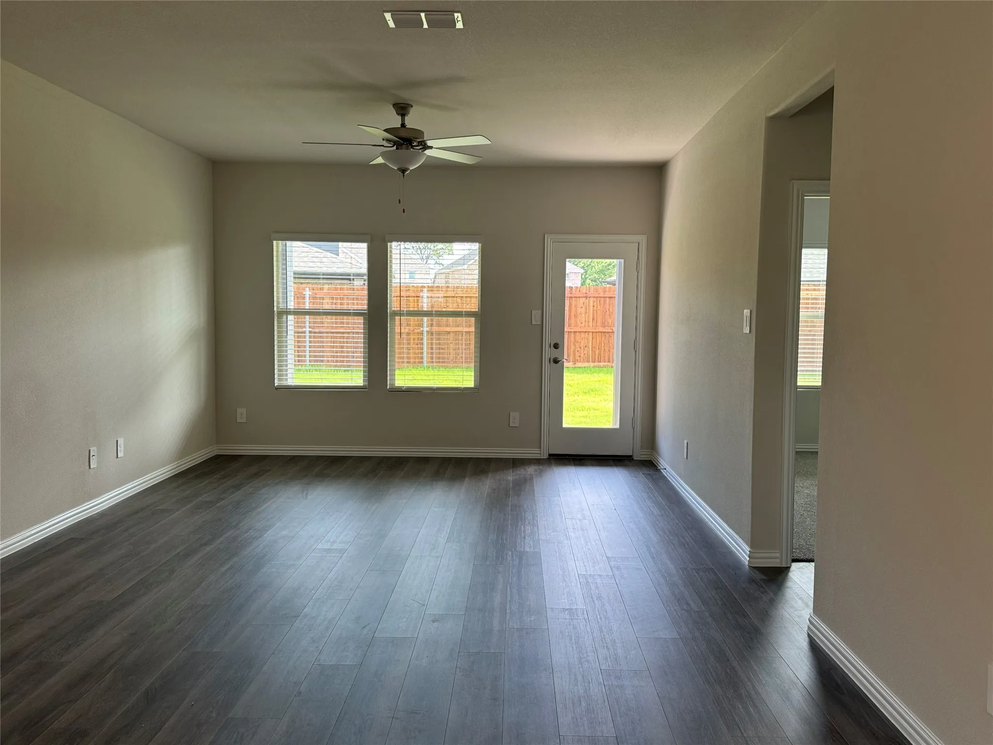Single Family Residence For Rent in Collin County , 503 Cottagewood Drive, Princeton, Texas 75071, 3 Bedroom, 2 Bathroom, 2 Garage spaces, 1,551 Sqft, built in 2024, mls#21348491, Real Estate Agent in Princeton, Homes For Rent in Collin county, Homes For Rent in Princeton, Realtor in Princeton Texas, Real Estate Brokerage Independent Realty Texas, Luminita Cordes Realtor