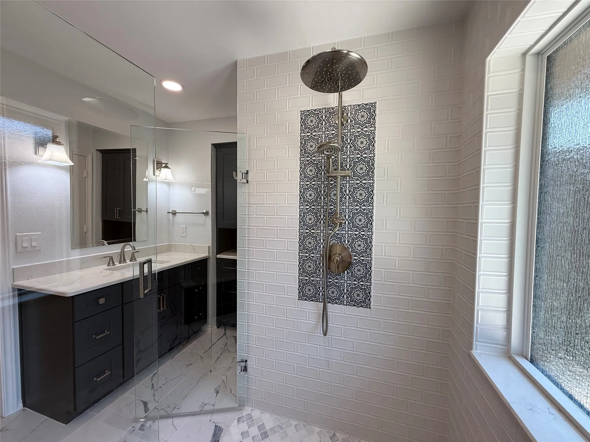 Single Family Residence For Sale in Collin County , 3205 Cross Bend Road, Plano, Texas 75023, 3 Bedroom, 3 Bathroom, 2 Garage spaces, 2,240 Sqft, built in 1978, mls#21344843, Real Estate Agent in Plano, Homes For Sale in Collin county, Homes For Sale in Plano, Realtor in Plano Texas, Real Estate Brokerage Independent Realty Texas, Luminita Cordes Realtor
