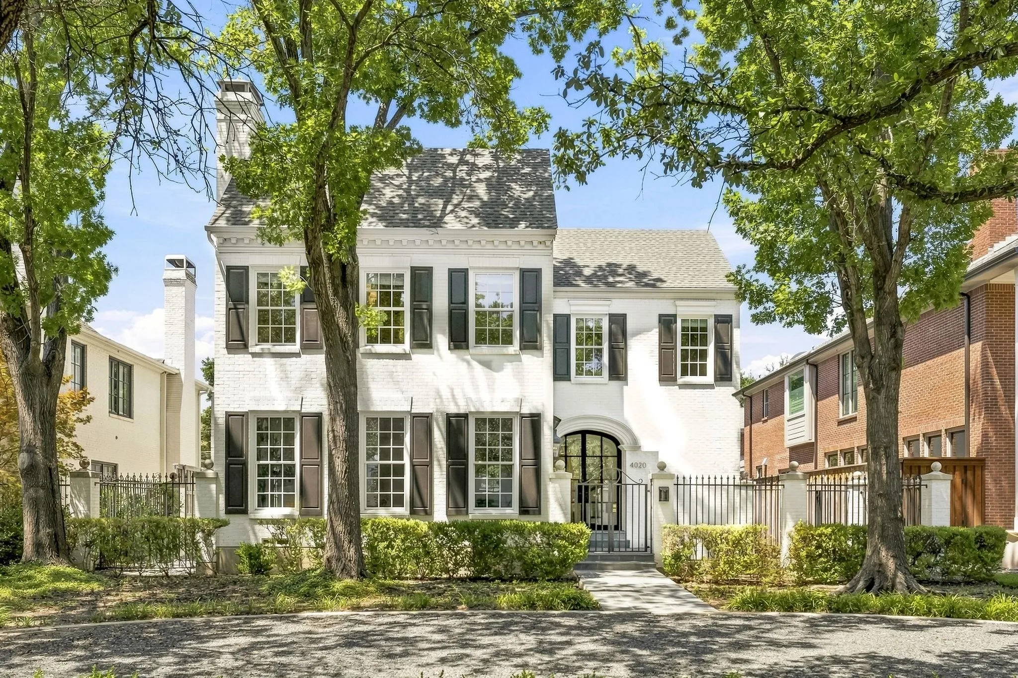 Single Family Residence For Rent in Dallas County , 4020 Mcfarlin Boulevard, University Park, Texas 75205, 5 Bedrooms, 6 Bathrooms, 2 Garage spaces, 4,708 Sqft, built in 1987, Price $23,000, mls#21348857, Real Estate Agent in University Park, Homes For Rent in Dallas county, Homes For Rent in University Park, Realtor in University Park Texas, Real Estate Brokerage Independent Realty Texas, Luminita Cordes Realtor