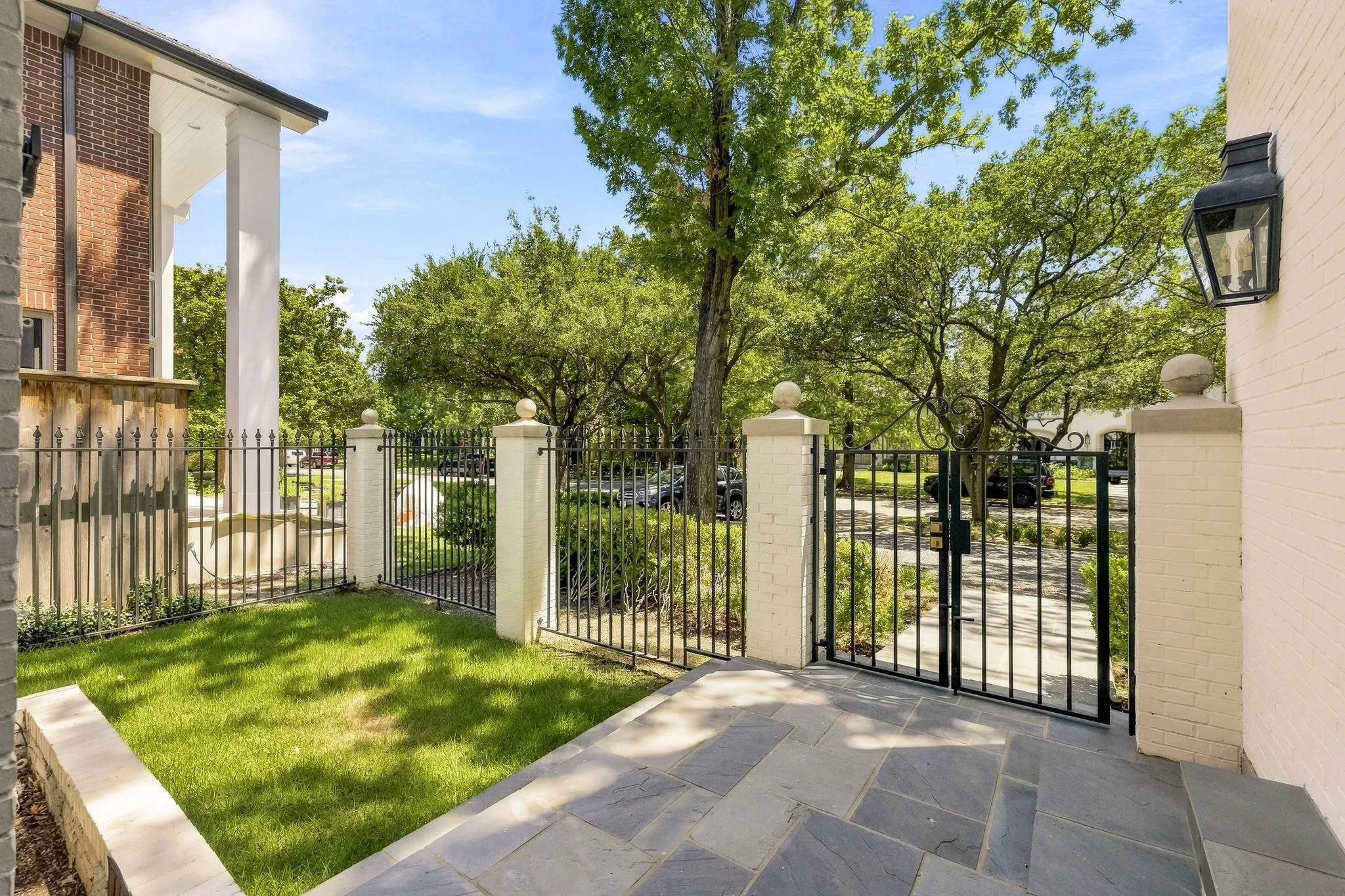 Single Family Residence For Rent in Dallas County , 4020 Mcfarlin Boulevard, University Park, Texas 75205, 5 Bedrooms, 6 Bathrooms, 2 Garage spaces, 4,708 Sqft, built in 1987, Price $23,000, mls#21348857, Real Estate Agent in University Park, Homes For Rent in Dallas county, Homes For Rent in University Park, Realtor in University Park Texas, Real Estate Brokerage Independent Realty Texas, Luminita Cordes Realtor