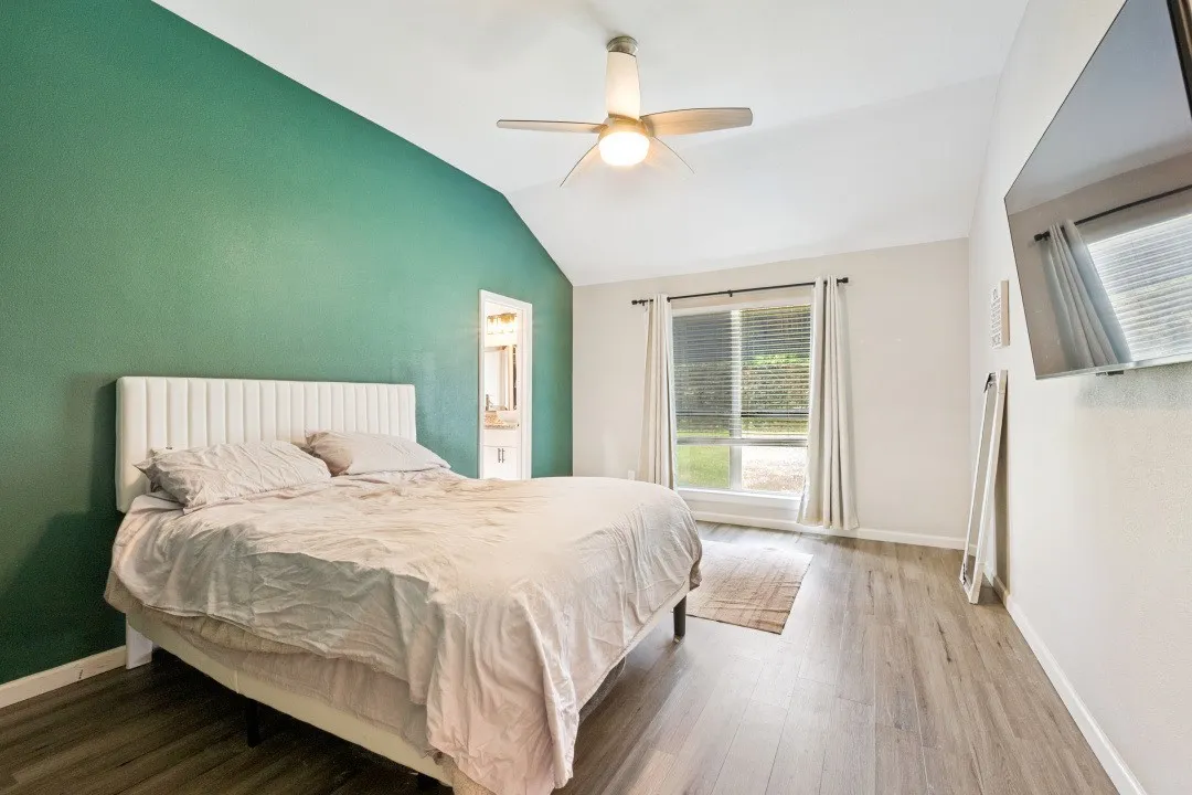 Single Family Residence For Sale in Tarrant County , 1520 Creekstone Court, Fort Worth, Texas 76112, 3 Bedroom, 2 Bathroom, 2 Garage spaces, 1,609 Sqft, built in 2001, mls#21347095, Real Estate Agent in Fort Worth, Homes For Sale in Tarrant county, Homes For Sale in Fort Worth, Realtor in Fort Worth Texas, Real Estate Brokerage Independent Realty Texas, Luminita Cordes Realtor