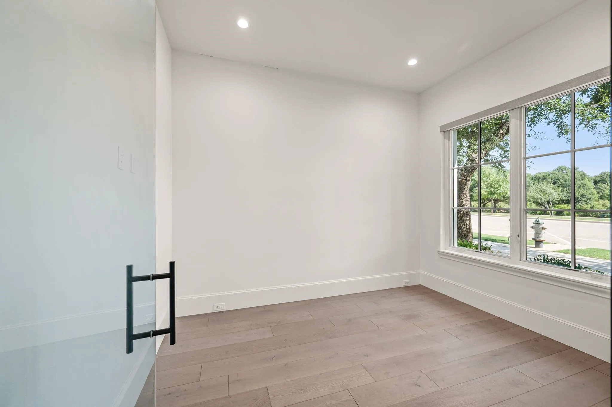 Condominium For Rent in Denton County , 2850 Lakeside Parkway 110, Flower Mound, Texas 75022, 4 Bedroom, 6 Bathroom, 2 Garage spaces, 3,631 Sqft, built in 2023, mls#21348952, Real Estate Agent in Flower Mound, Homes For Rent in Denton county, Homes For Rent in Flower Mound, Realtor in Flower Mound Texas, Real Estate Brokerage Independent Realty Texas, Luminita Cordes Realtor