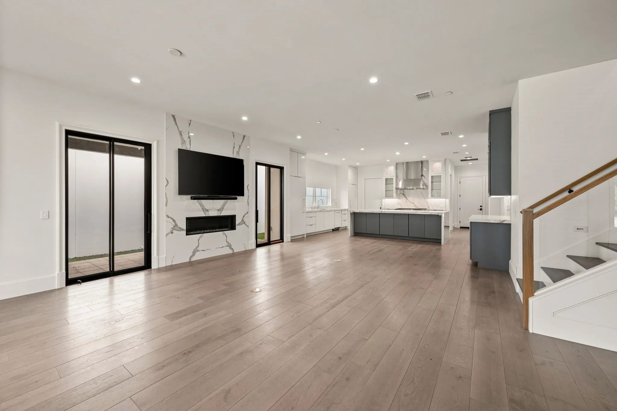 Condominium For Rent in Denton County , 2850 Lakeside Parkway 110, Flower Mound, Texas 75022, 4 Bedroom, 6 Bathroom, 2 Garage spaces, 3,631 Sqft, built in 2023, mls#21348952, Real Estate Agent in Flower Mound, Homes For Rent in Denton county, Homes For Rent in Flower Mound, Realtor in Flower Mound Texas, Real Estate Brokerage Independent Realty Texas, Luminita Cordes Realtor