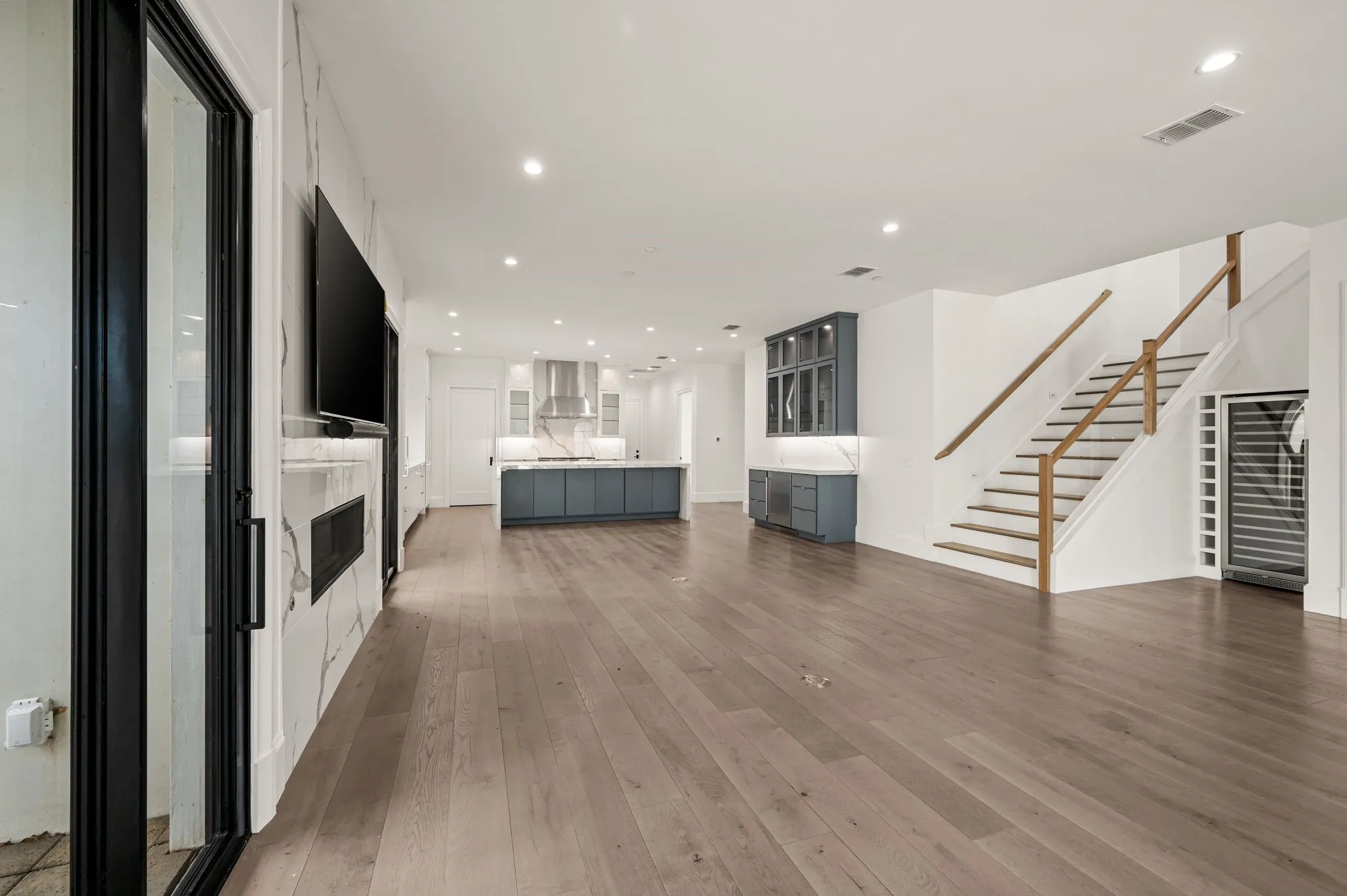 Condominium For Rent in Denton County , 2850 Lakeside Parkway 110, Flower Mound, Texas 75022, 4 Bedroom, 6 Bathroom, 2 Garage spaces, 3,631 Sqft, built in 2023, mls#21348952, Real Estate Agent in Flower Mound, Homes For Rent in Denton county, Homes For Rent in Flower Mound, Realtor in Flower Mound Texas, Real Estate Brokerage Independent Realty Texas, Luminita Cordes Realtor