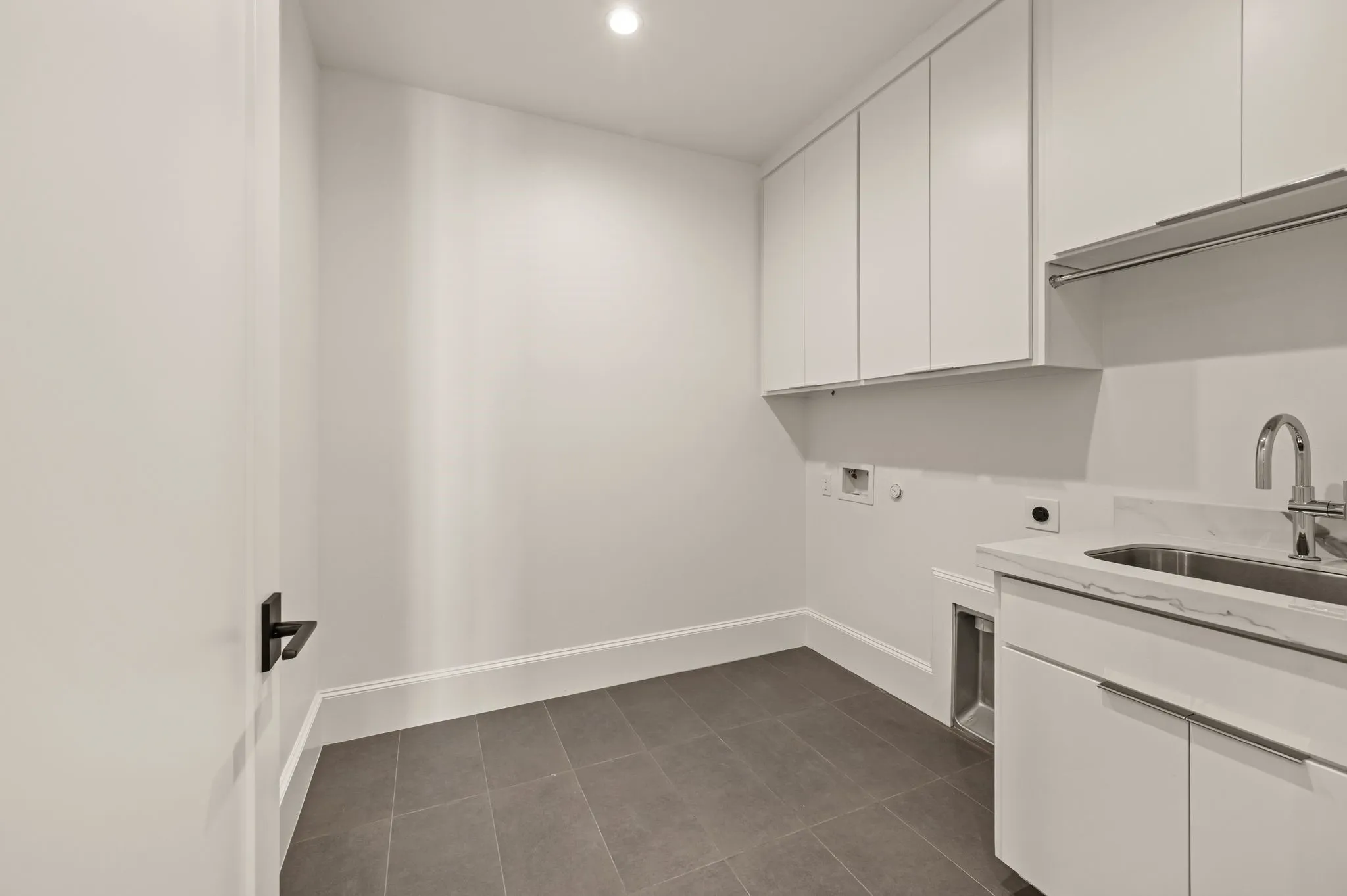 Condominium For Rent in Denton County , 2850 Lakeside Parkway 110, Flower Mound, Texas 75022, 4 Bedroom, 6 Bathroom, 2 Garage spaces, 3,631 Sqft, built in 2023, mls#21348952, Real Estate Agent in Flower Mound, Homes For Rent in Denton county, Homes For Rent in Flower Mound, Realtor in Flower Mound Texas, Real Estate Brokerage Independent Realty Texas, Luminita Cordes Realtor