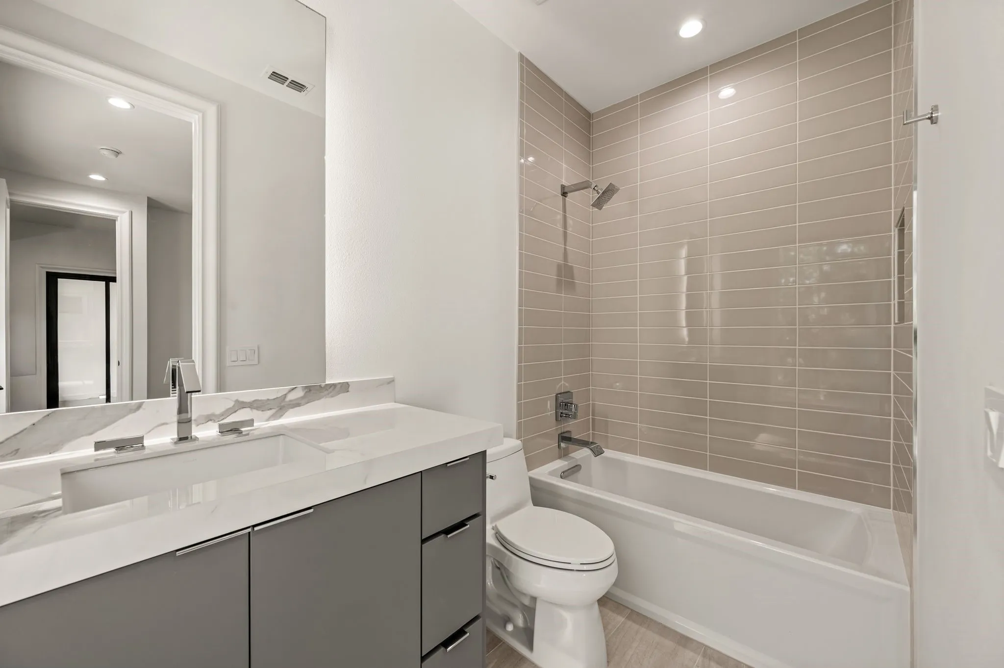 Condominium For Rent in Denton County , 2850 Lakeside Parkway 110, Flower Mound, Texas 75022, 4 Bedroom, 6 Bathroom, 2 Garage spaces, 3,631 Sqft, built in 2023, mls#21348952, Real Estate Agent in Flower Mound, Homes For Rent in Denton county, Homes For Rent in Flower Mound, Realtor in Flower Mound Texas, Real Estate Brokerage Independent Realty Texas, Luminita Cordes Realtor