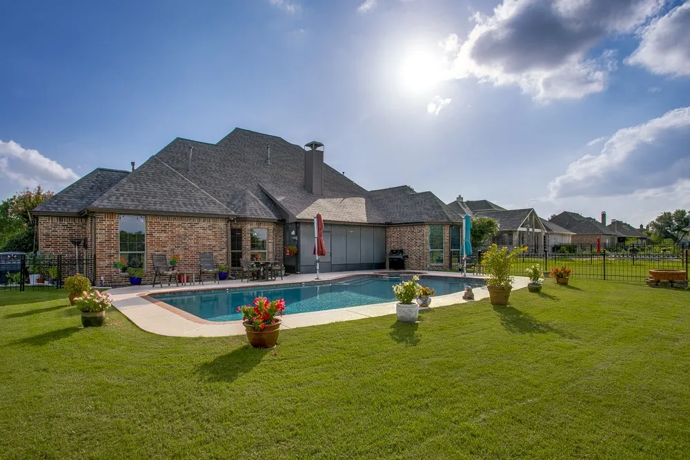 Single Family Residence For Sale in Kaufman County , 10044 Dennehy Drive, Talty, Texas 75126, 4 Bedroom, 3 Bathroom, 3 Garage spaces, 2,985 Sqft, built in 2005, mls#21346873, Real Estate Agent in Talty, Homes For Sale in Kaufman county, Homes For Sale in Talty, Realtor in Talty Texas, Real Estate Brokerage Independent Realty Texas, Luminita Cordes Realtor