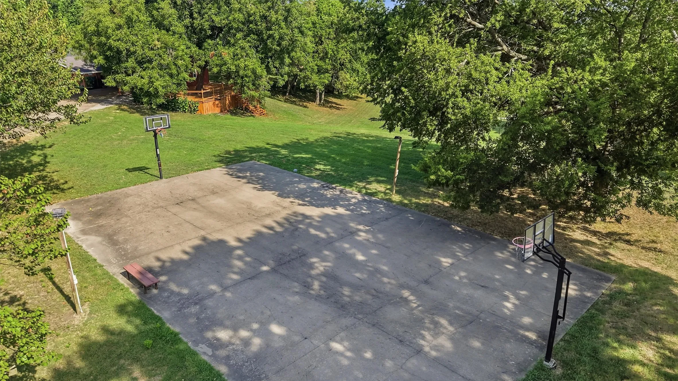 Single Family Residence For Sale in Grayson County , 2011 W Houston Street, Sherman, Texas 75092, 6 Bedroom, 4 Bathroom, Garage spaces, 2,737 Sqft, built in 1962, mls#21347124, Real Estate Agent in Sherman, Homes For Sale in Grayson county, Homes For Sale in Sherman, Realtor in Sherman Texas, Real Estate Brokerage Independent Realty Texas, Luminita Cordes Realtor