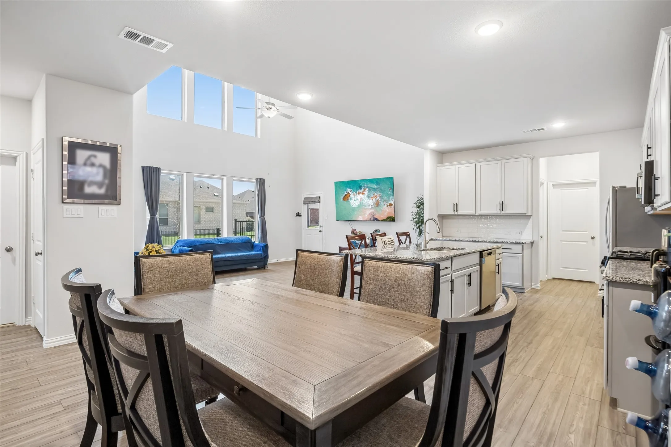 Single Family Residence For Sale in Dallas County , 1501 Buckeye Trail, Garland, Texas 75042, 4 Bedrooms, 3 Bathrooms, 2 Garage spaces, 2,633 Sqft, built in 2022, Price $525,000, mls#21348146, Real Estate Agent in Garland, Homes For Sale in Dallas county, Homes For Sale in Garland, Realtor in Garland Texas, Real Estate Brokerage Independent Realty Texas, Luminita Cordes Realtor