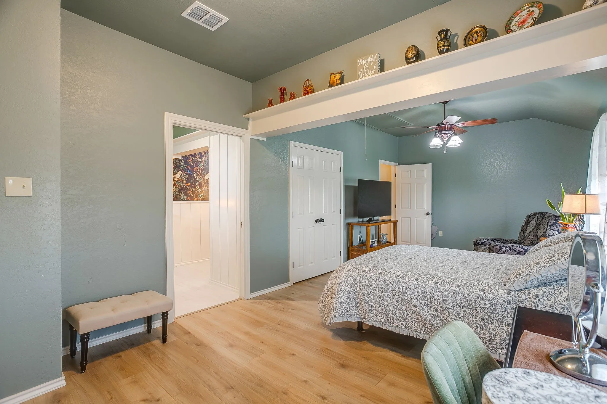 Single Family Residence For Sale in Johnson County , 7921 County Road 915b, Joshua, Texas 76058, 3 Bedroom, 2 Bathroom, 2 Garage spaces, 2,679 Sqft, built in 2007, mls#21348422, Real Estate Agent in Joshua, Homes For Sale in Johnson county, Homes For Sale in Joshua, Realtor in Joshua Texas, Real Estate Brokerage Independent Realty Texas, Luminita Cordes Realtor