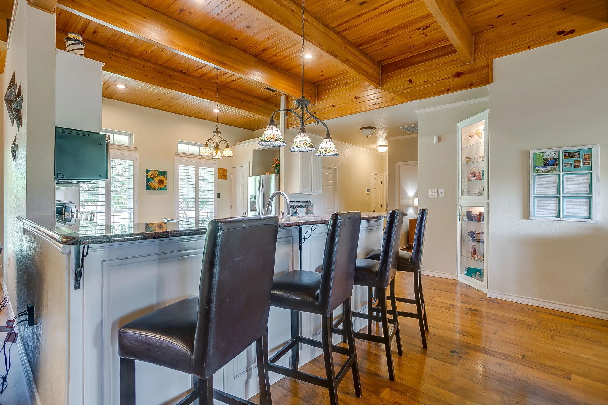 Single Family Residence For Sale in Johnson County , 7921 County Road 915b, Joshua, Texas 76058, 3 Bedroom, 2 Bathroom, 2 Garage spaces, 2,679 Sqft, built in 2007, mls#21348422, Real Estate Agent in Joshua, Homes For Sale in Johnson county, Homes For Sale in Joshua, Realtor in Joshua Texas, Real Estate Brokerage Independent Realty Texas, Luminita Cordes Realtor