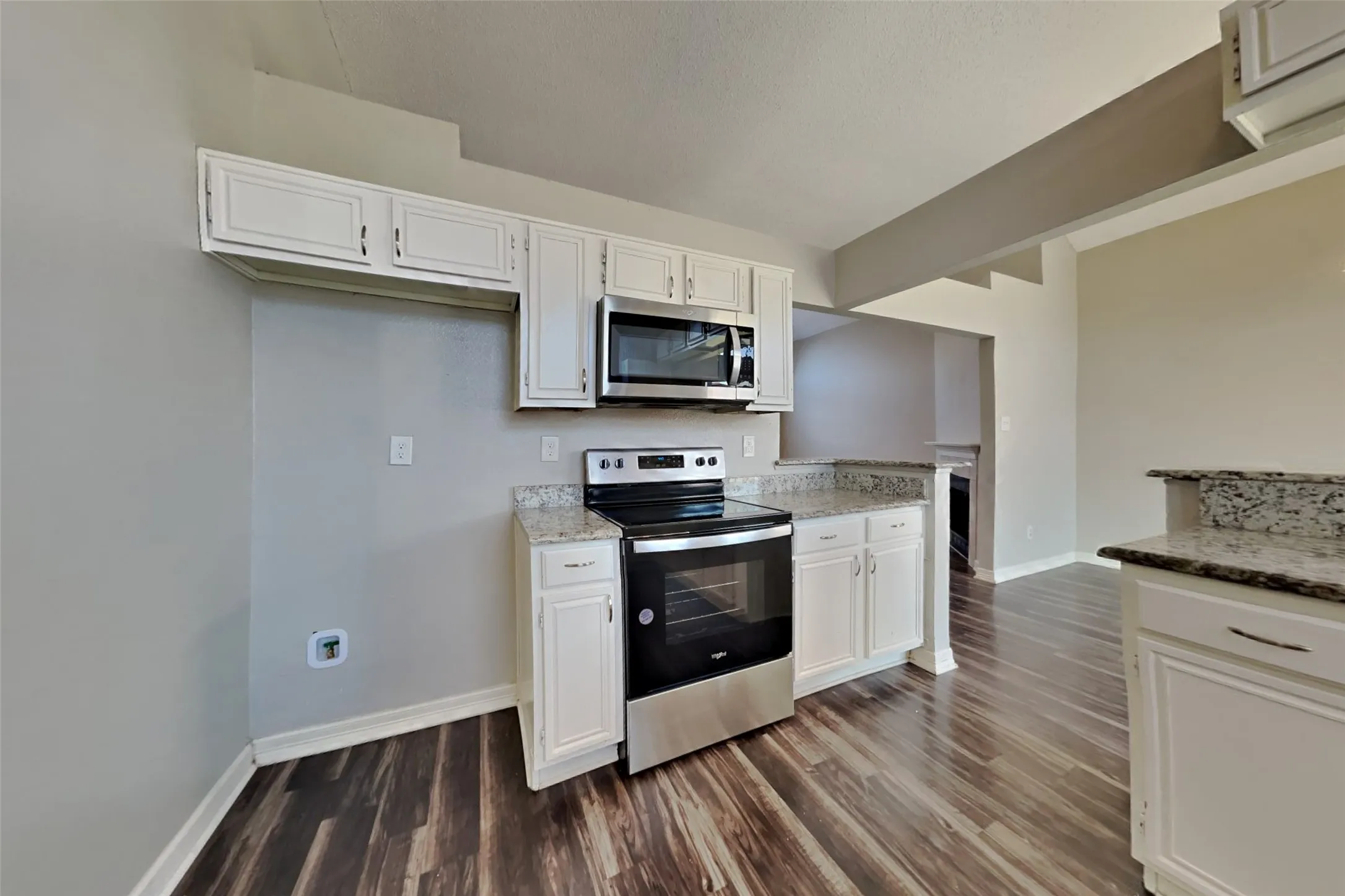 Single Family Residence For Rent in Collin County , 10316 Concord Drive, Frisco, Texas 75035, 3 Bedroom, 2 Bathroom, 2 Garage spaces, 1,319 Sqft, built in 1990, mls#21348971, Real Estate Agent in Frisco, Homes For Rent in Collin county, Homes For Rent in Frisco, Realtor in Frisco Texas, Real Estate Brokerage Independent Realty Texas, Luminita Cordes Realtor