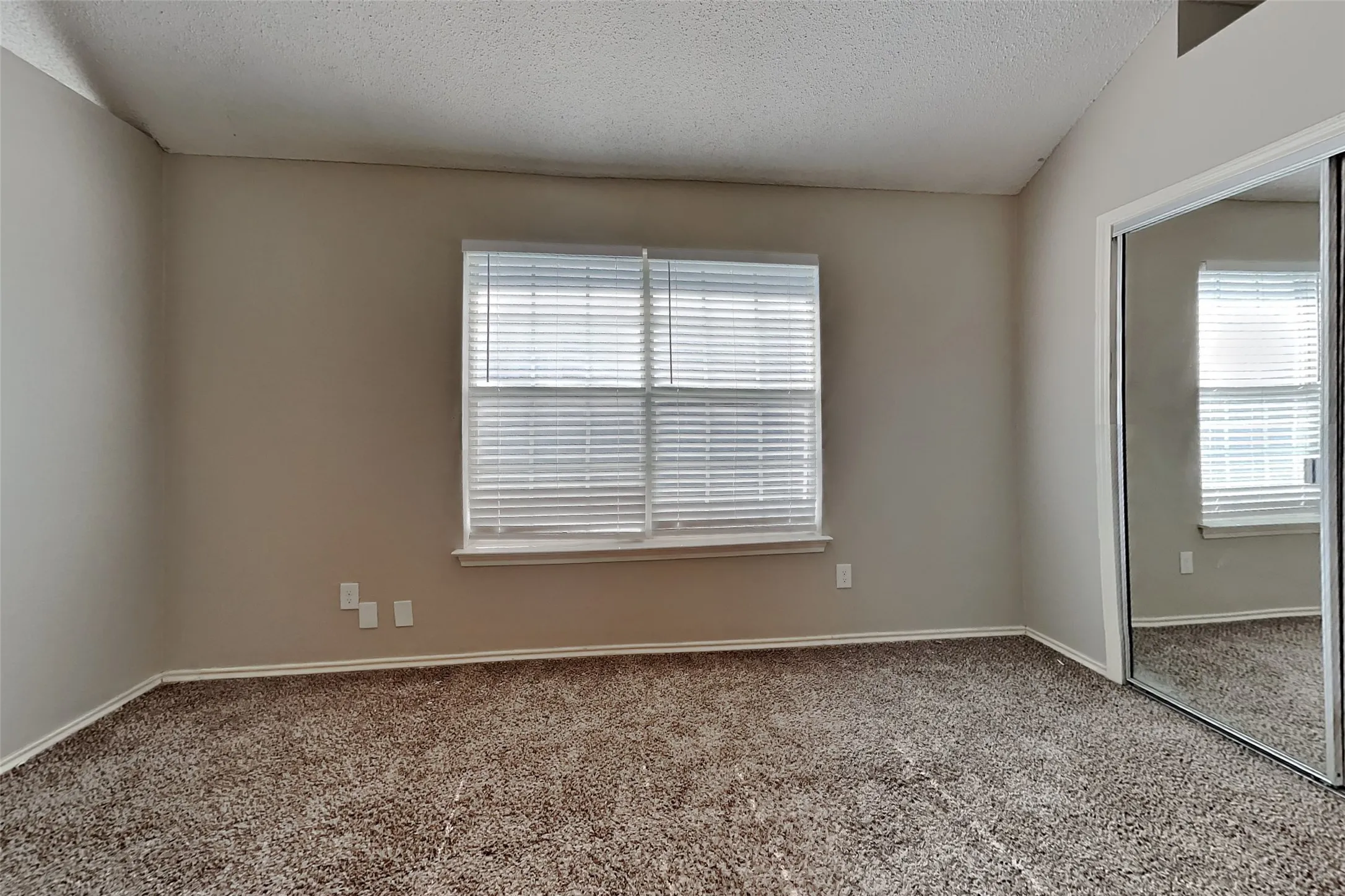 Single Family Residence For Rent in Collin County , 10316 Concord Drive, Frisco, Texas 75035, 3 Bedroom, 2 Bathroom, 2 Garage spaces, 1,319 Sqft, built in 1990, mls#21348971, Real Estate Agent in Frisco, Homes For Rent in Collin county, Homes For Rent in Frisco, Realtor in Frisco Texas, Real Estate Brokerage Independent Realty Texas, Luminita Cordes Realtor