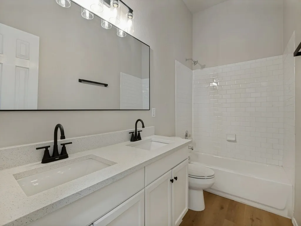 Single Family Residence For Rent in Dallas County , 5051 Showdown Lane, Grand Prairie, Texas 75052, 4 Bedroom, 2 Bathroom, 2 Garage spaces, 2,246 Sqft, built in 2001, mls#21348981, Real Estate Agent in Grand Prairie, Homes For Rent in Dallas county, Homes For Rent in Grand Prairie, Realtor in Grand Prairie Texas, Real Estate Brokerage Independent Realty Texas, Luminita Cordes Realtor