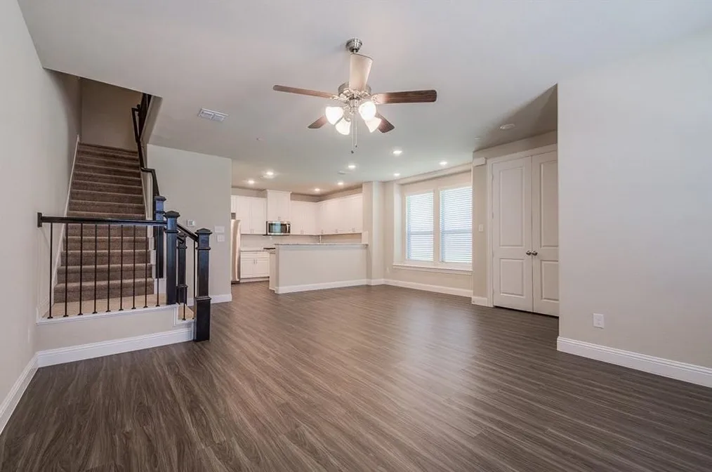 Townhouse For Rent in Collin County , 4720 Piedras Lanzar Drive, Mc Kinney, Texas 75070, 3 Bedroom, 3 Bathroom, 2 Garage spaces, 1,856 Sqft, built in 2018, mls#21349004, Real Estate Agent in Mc Kinney, Homes For Rent in Collin county, Homes For Rent in Mc Kinney, Realtor in Mc Kinney Texas, Real Estate Brokerage Independent Realty Texas, Luminita Cordes Realtor