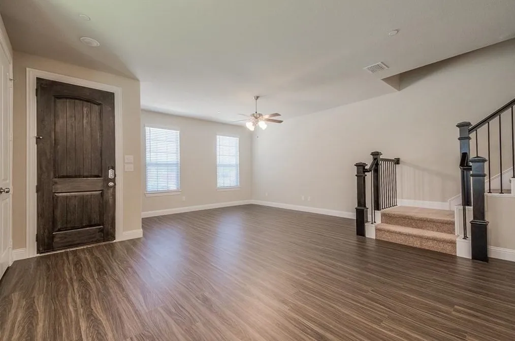 Townhouse For Rent in Collin County , 4720 Piedras Lanzar Drive, Mc Kinney, Texas 75070, 3 Bedroom, 3 Bathroom, 2 Garage spaces, 1,856 Sqft, built in 2018, mls#21349004, Real Estate Agent in Mc Kinney, Homes For Rent in Collin county, Homes For Rent in Mc Kinney, Realtor in Mc Kinney Texas, Real Estate Brokerage Independent Realty Texas, Luminita Cordes Realtor