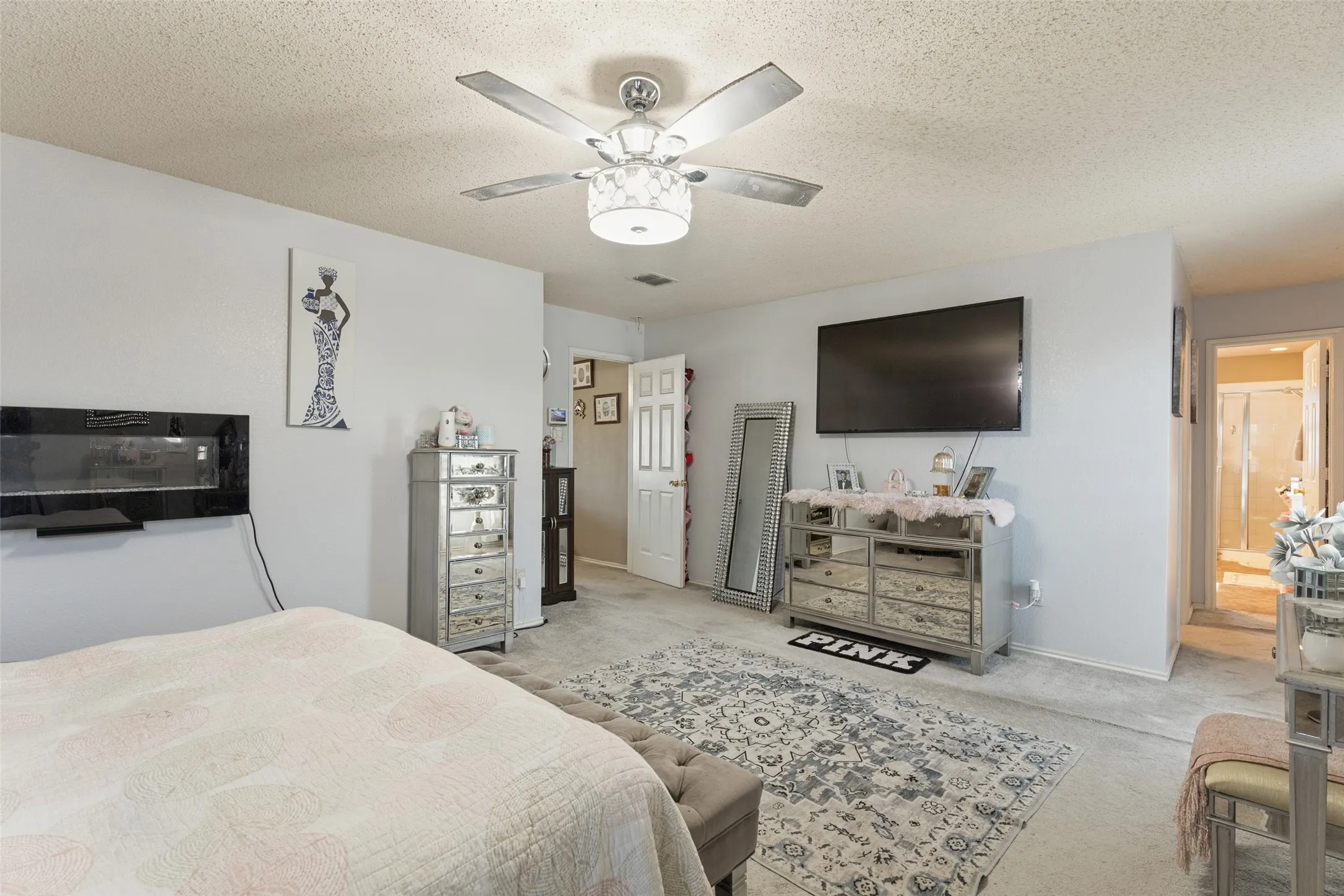 Single Family Residence For Sale in Tarrant County , 13821 Sonterra Ranch Road, Fort Worth, Texas 76262, 3 Bedroom, 3 Bathroom, Garage spaces, 2,648 Sqft, built in 2004, mls#21348990, Real Estate Agent in Fort Worth, Homes For Sale in Tarrant county, Homes For Sale in Fort Worth, Realtor in Fort Worth Texas, Real Estate Brokerage Independent Realty Texas, Luminita Cordes Realtor