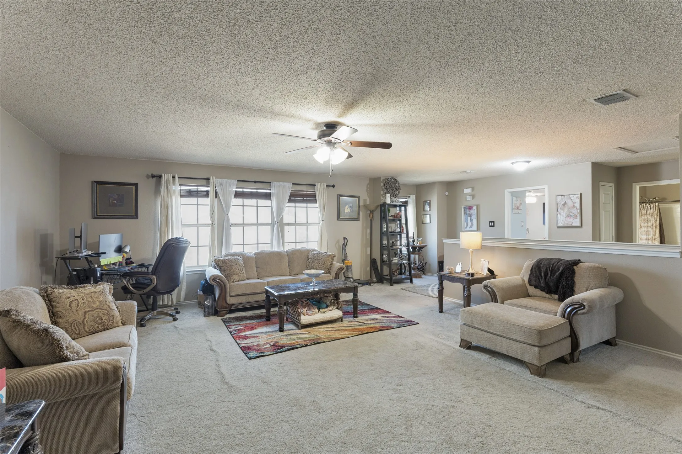 Single Family Residence For Sale in Tarrant County , 13821 Sonterra Ranch Road, Fort Worth, Texas 76262, 3 Bedroom, 3 Bathroom, Garage spaces, 2,648 Sqft, built in 2004, mls#21348990, Real Estate Agent in Fort Worth, Homes For Sale in Tarrant county, Homes For Sale in Fort Worth, Realtor in Fort Worth Texas, Real Estate Brokerage Independent Realty Texas, Luminita Cordes Realtor