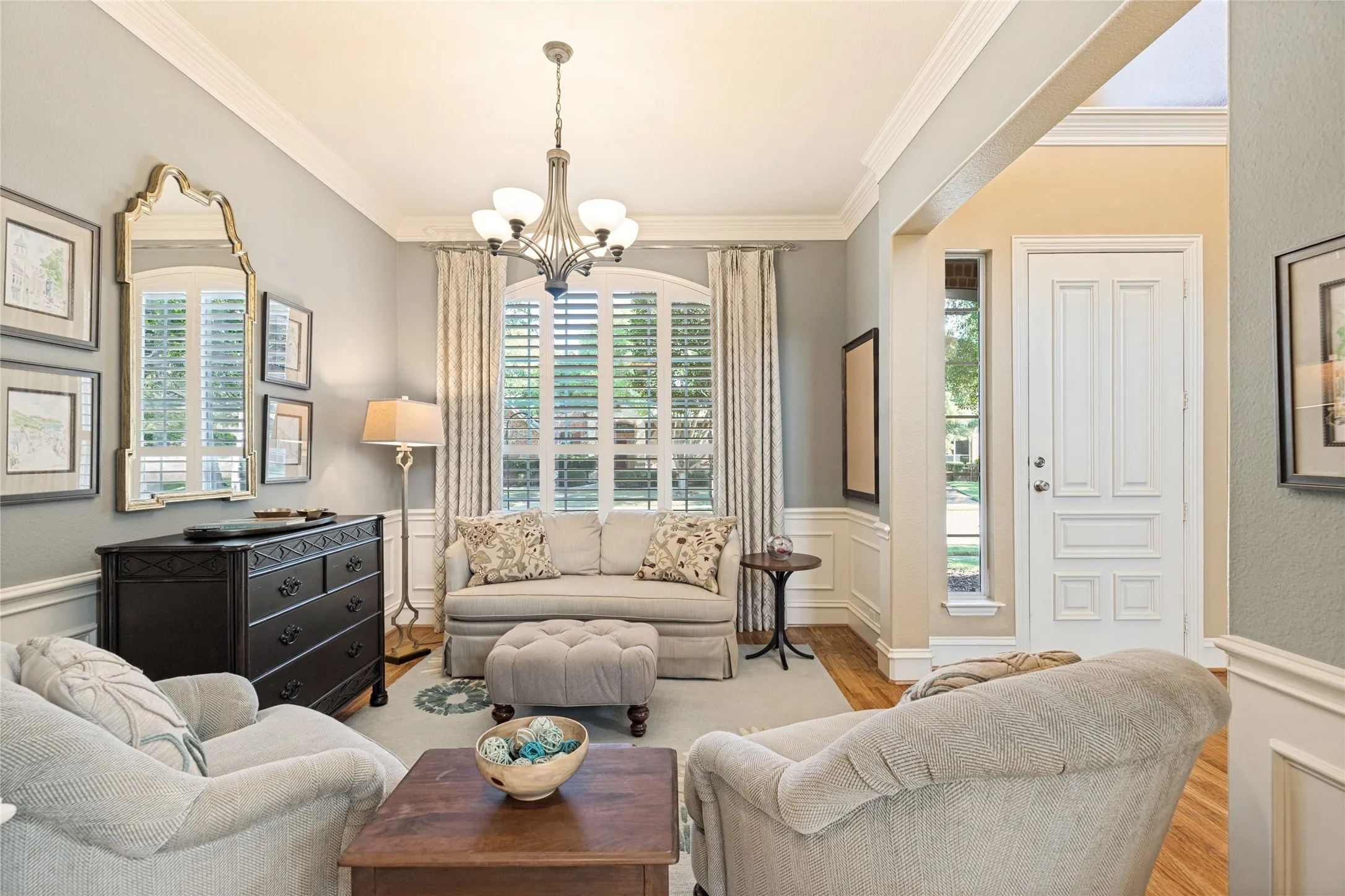 Currently used as formal living room but can easily serve as a formal dining room instead!