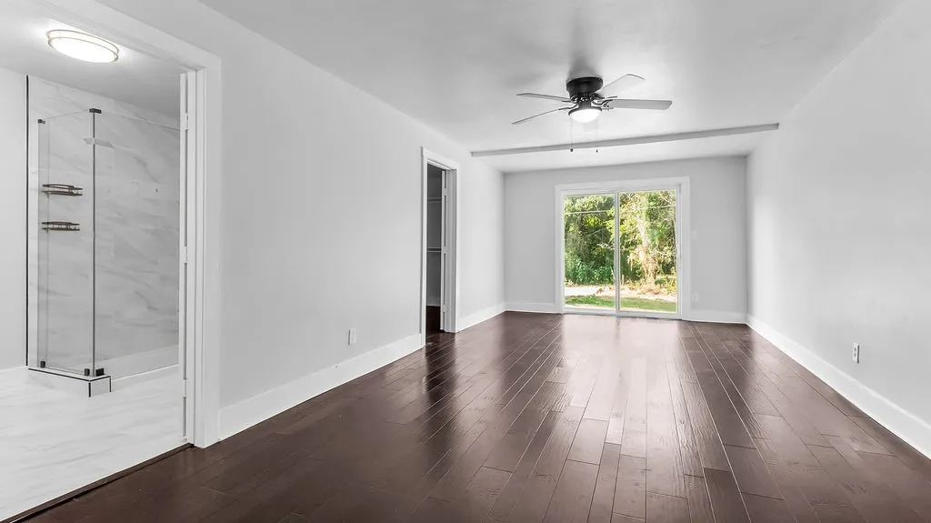 Single Family Residence For Sale in Grayson County , 2726 W Washington Street, Denison, Texas 75020, 3 Bedrooms, 2 Bathrooms, Garage spaces, 1,664 Sqft, built in 1936, Price $259,000, mls#21349013, Real Estate Agent in Denison, Homes For Sale in Grayson county, Homes For Sale in Denison, Realtor in Denison Texas, Real Estate Brokerage Independent Realty Texas, Luminita Cordes Realtor