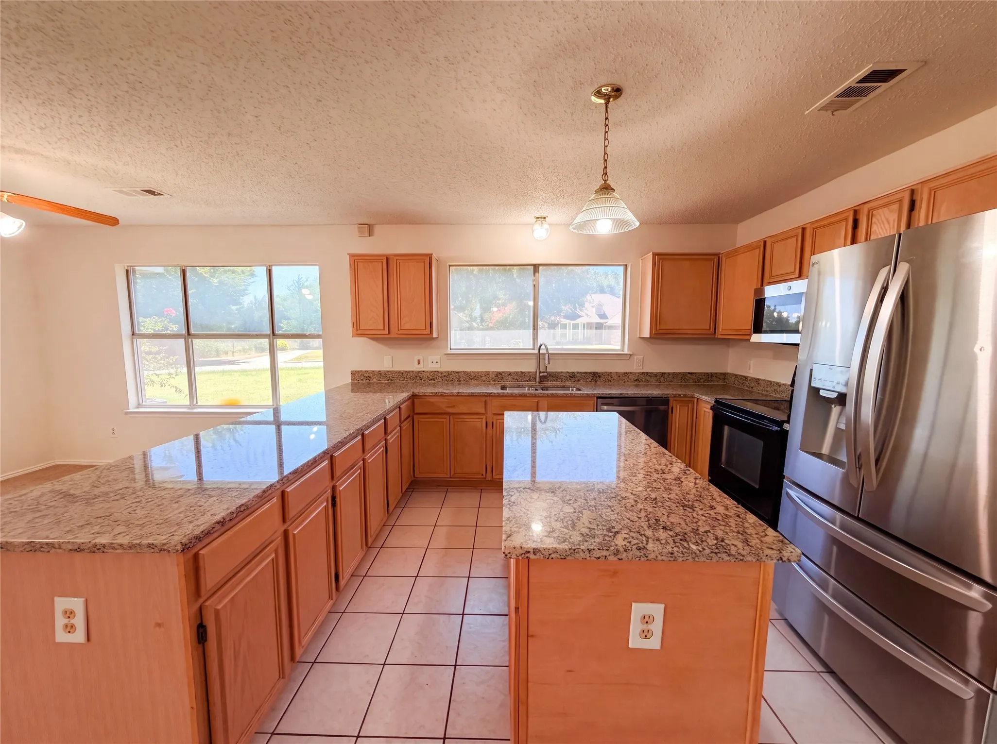 Single Family Residence For Sale in Collin County , 1713 Kennedy Drive, Wylie, Texas 75098, 4 Bedroom, 4 Bathroom, 2 Garage spaces, 3,102 Sqft, built in 1994, mls#21348673, Real Estate Agent in Wylie, Homes For Sale in Collin county, Homes For Sale in Wylie, Realtor in Wylie Texas, Real Estate Brokerage Independent Realty Texas, Luminita Cordes Realtor