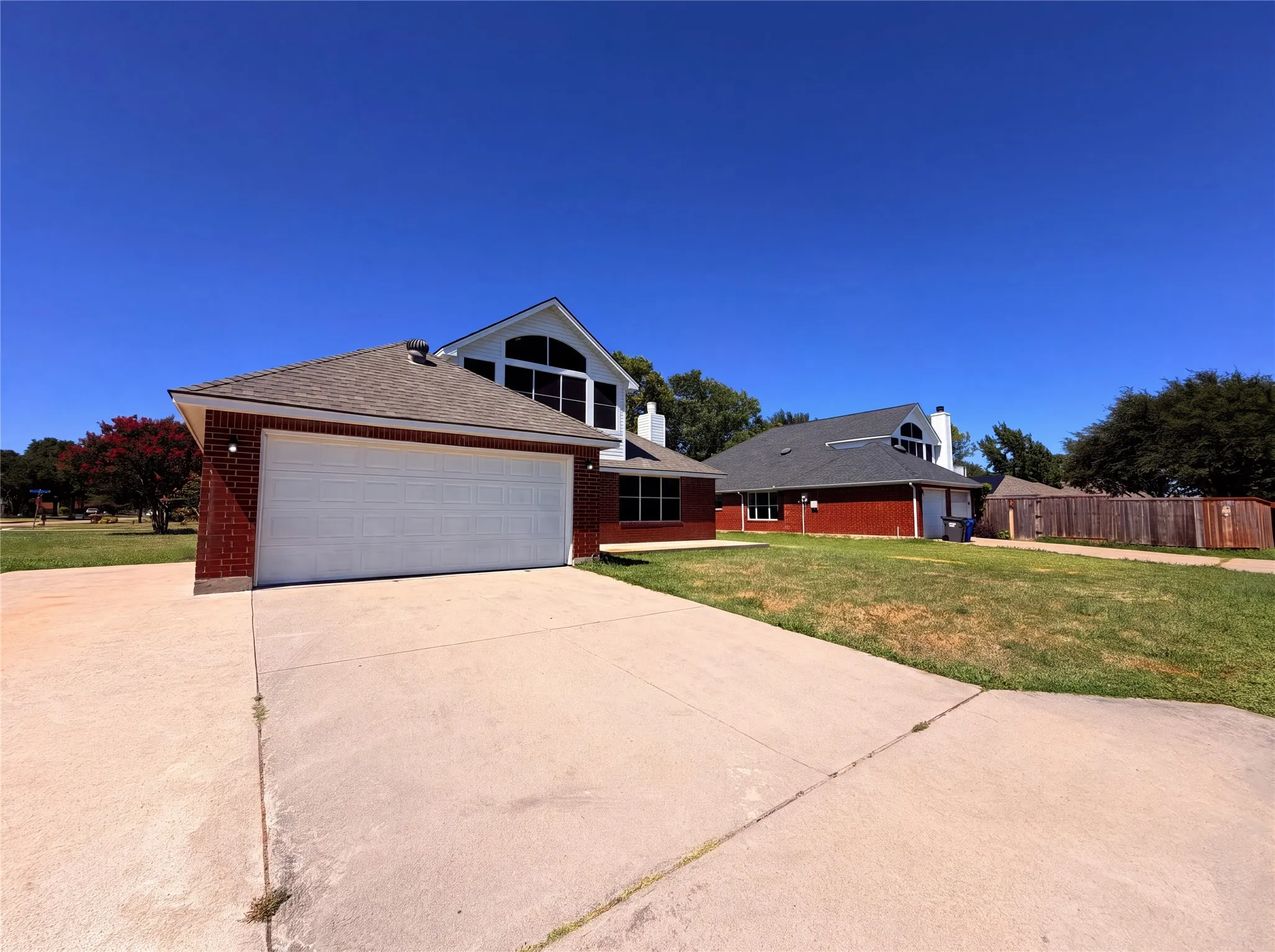 Single Family Residence For Sale in Collin County , 1713 Kennedy Drive, Wylie, Texas 75098, 4 Bedroom, 4 Bathroom, 2 Garage spaces, 3,102 Sqft, built in 1994, mls#21348673, Real Estate Agent in Wylie, Homes For Sale in Collin county, Homes For Sale in Wylie, Realtor in Wylie Texas, Real Estate Brokerage Independent Realty Texas, Luminita Cordes Realtor