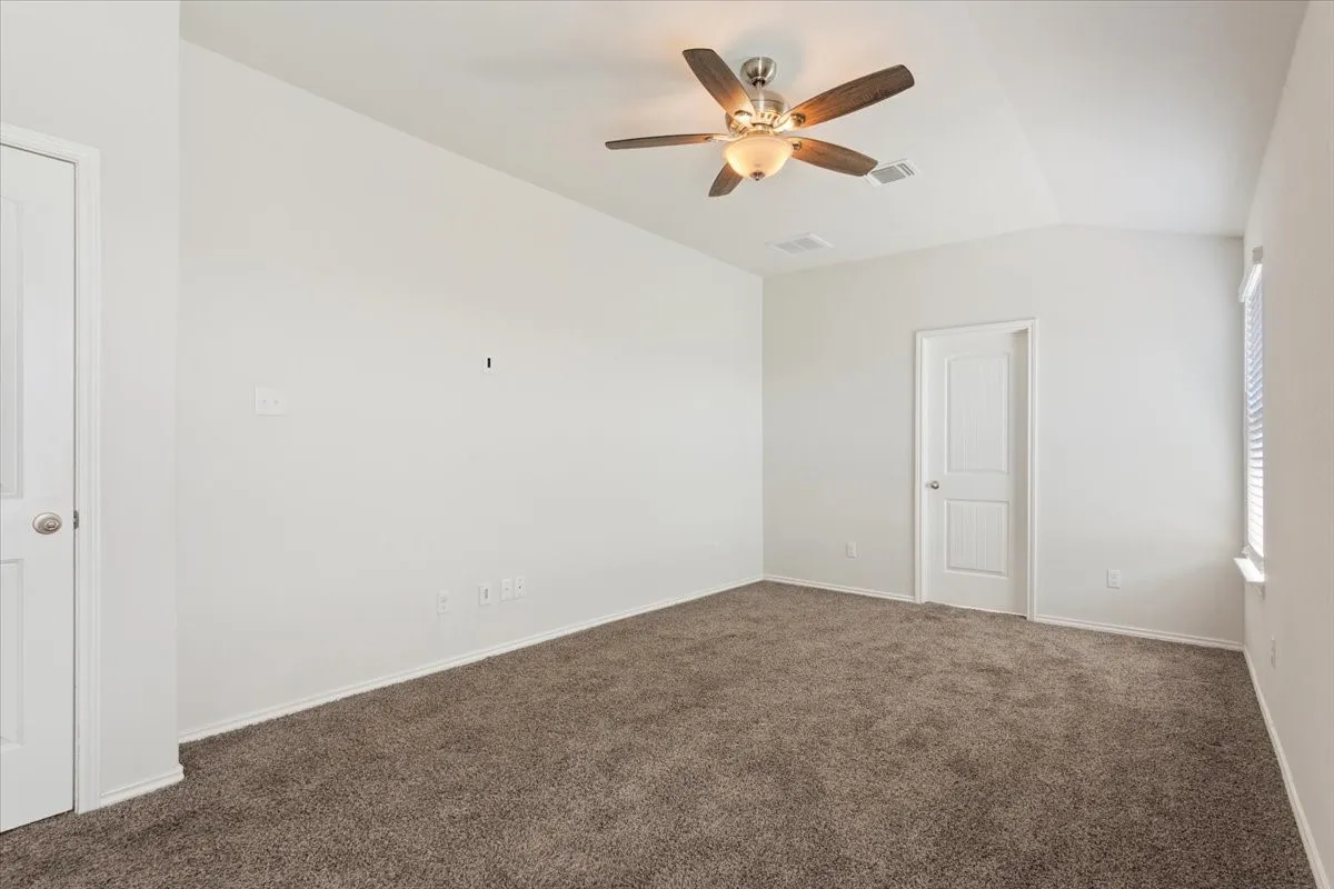 Single Family Residence For Sale in Mc Lennan County , 6317 Elephant Butte Drive, Waco, Texas 76708, 5 Bedroom, 3 Bathroom, 2 Garage spaces, 2,444 Sqft, built in 2020, mls#21348853, Real Estate Agent in Waco, Homes For Sale in Mc Lennan county, Homes For Sale in Waco, Realtor in Waco Texas, Real Estate Brokerage Independent Realty Texas, Luminita Cordes Realtor