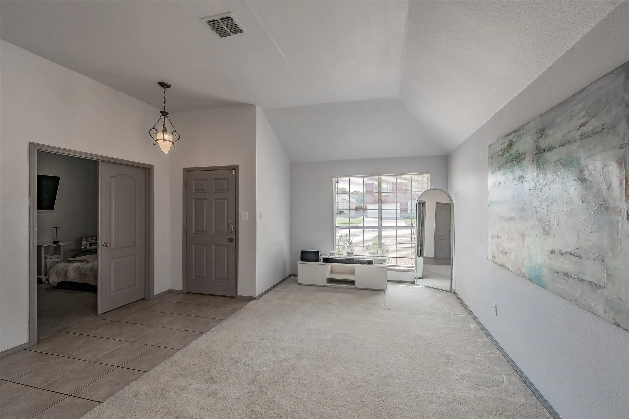Single Family Residence For Sale in Tarrant County , 4820 Thames Drive, Grand Prairie, Texas 75052, 4 Bedroom, 2 Bathroom, 2 Garage spaces, 2,102 Sqft, built in 2000, mls#21347715, Real Estate Agent in Grand Prairie, Homes For Sale in Tarrant county, Homes For Sale in Grand Prairie, Realtor in Grand Prairie Texas, Real Estate Brokerage Independent Realty Texas, Luminita Cordes Realtor