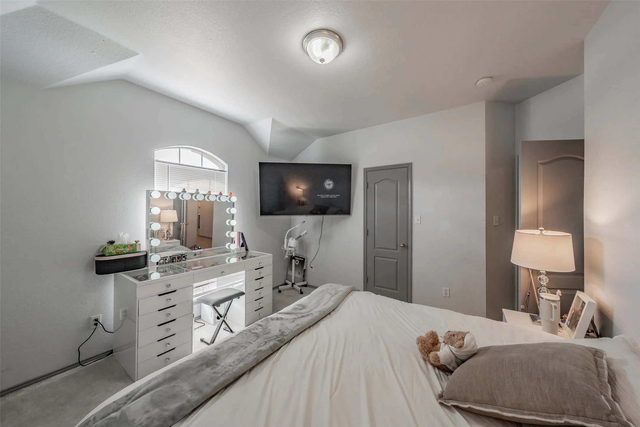 Single Family Residence For Sale in Tarrant County , 4820 Thames Drive, Grand Prairie, Texas 75052, 4 Bedroom, 2 Bathroom, 2 Garage spaces, 2,102 Sqft, built in 2000, mls#21347715, Real Estate Agent in Grand Prairie, Homes For Sale in Tarrant county, Homes For Sale in Grand Prairie, Realtor in Grand Prairie Texas, Real Estate Brokerage Independent Realty Texas, Luminita Cordes Realtor