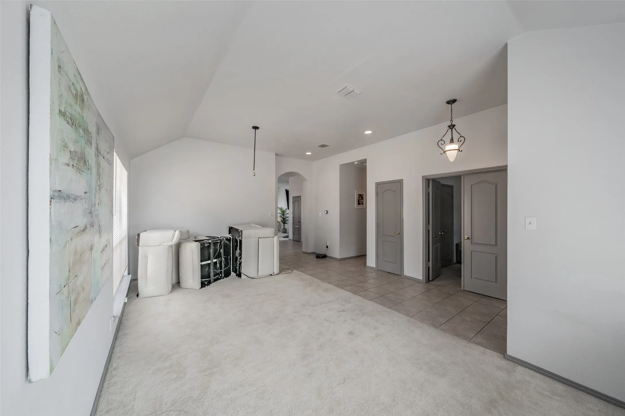 Single Family Residence For Sale in Tarrant County , 4820 Thames Drive, Grand Prairie, Texas 75052, 4 Bedroom, 2 Bathroom, 2 Garage spaces, 2,102 Sqft, built in 2000, mls#21347715, Real Estate Agent in Grand Prairie, Homes For Sale in Tarrant county, Homes For Sale in Grand Prairie, Realtor in Grand Prairie Texas, Real Estate Brokerage Independent Realty Texas, Luminita Cordes Realtor