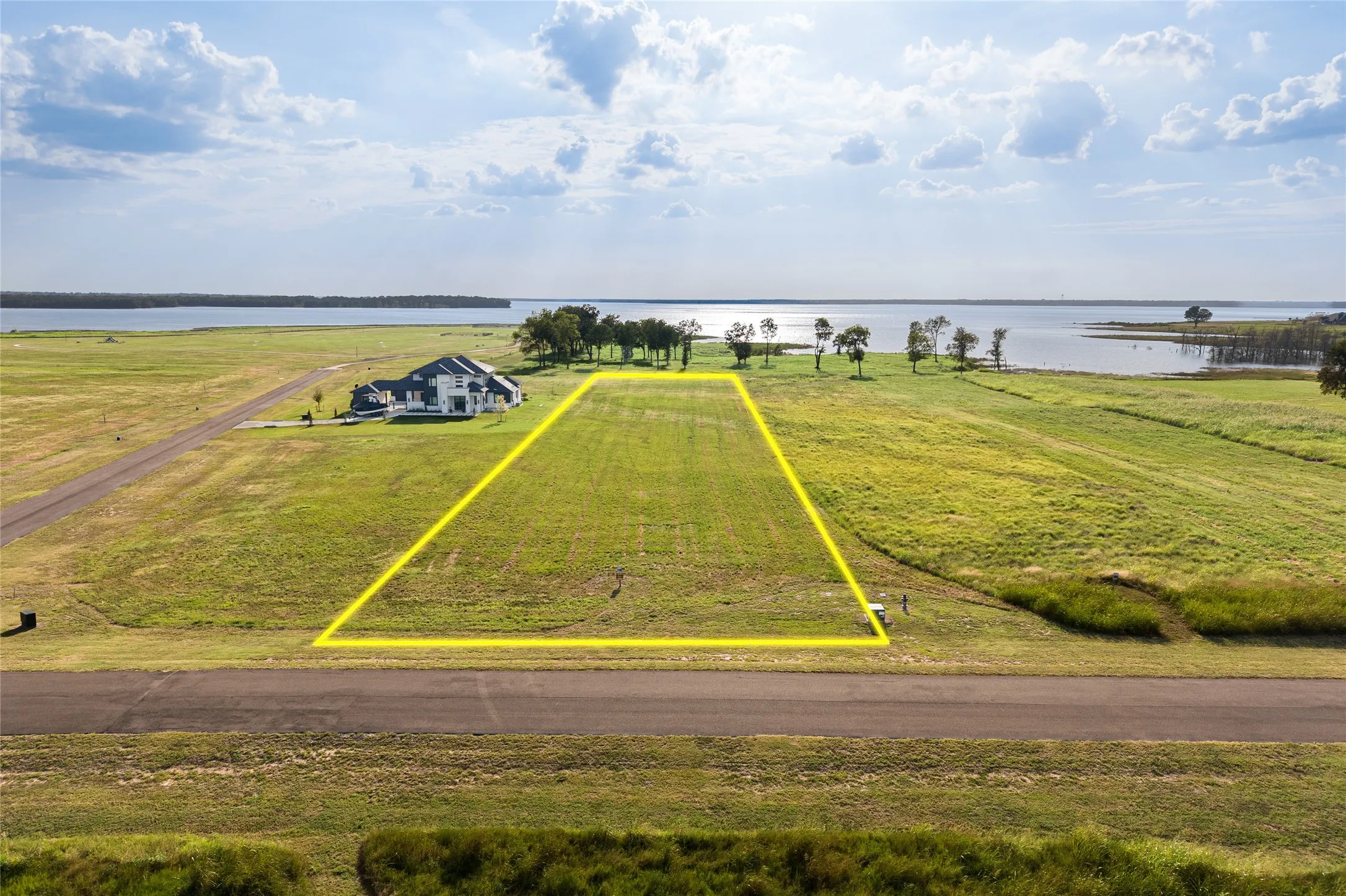 Improved Land For Sale in Fannin County , 524 Shores Drive, Honey Grove, Texas 75446, 0, 0, Garage spaces, 0 Sqft, built in 0, Price $450,000, mls#21348695, Real Estate Agent in Honey Grove, Homes For Sale in Fannin county, Homes For Sale in Honey Grove, Realtor in Honey Grove Texas, Real Estate Brokerage Independent Realty Texas, Luminita Cordes Realtor