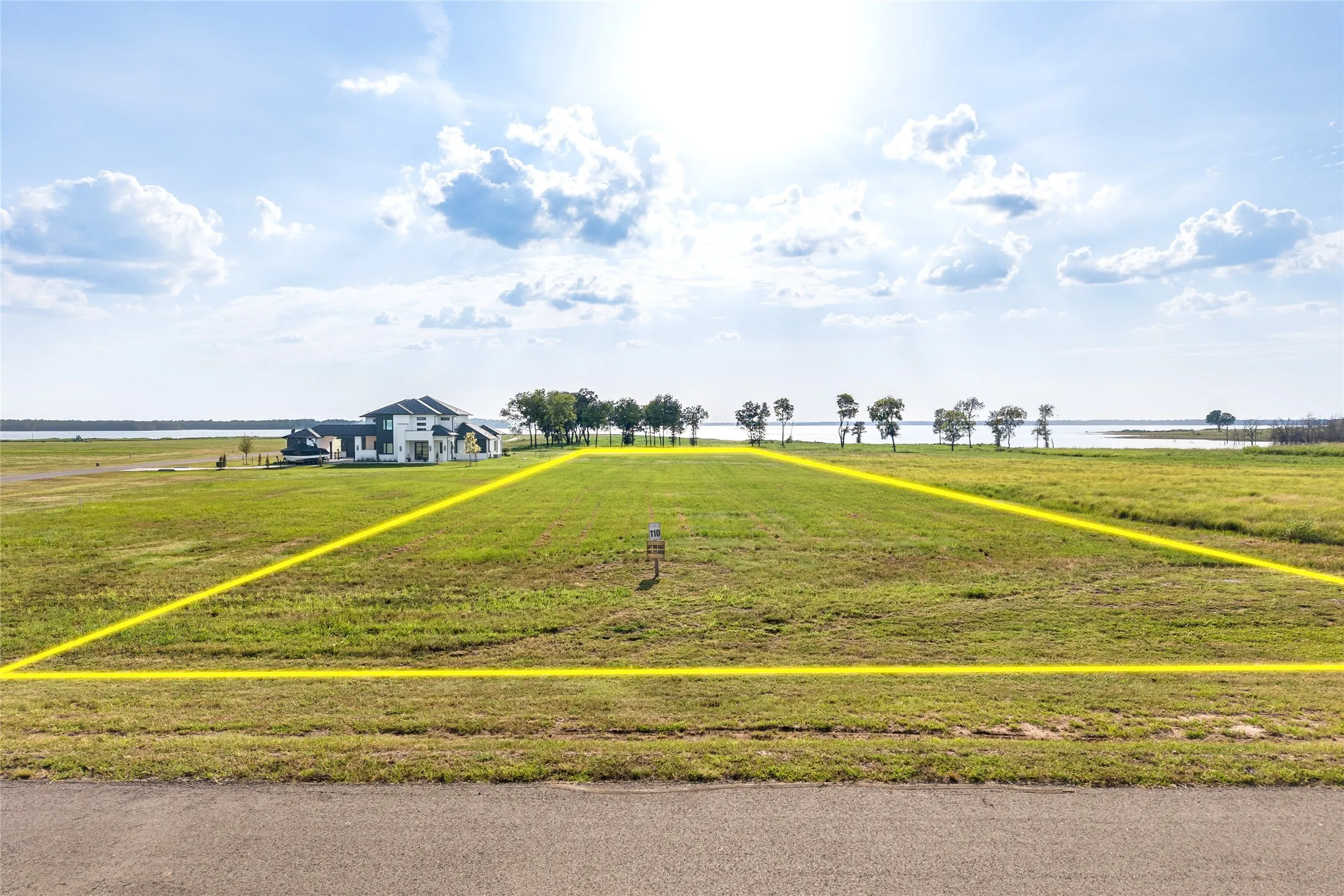 Improved Land For Sale in Fannin County , 524 Shores Drive, Honey Grove, Texas 75446, 0, 0, Garage spaces, 0 Sqft, built in 0, Price $450,000, mls#21348695, Real Estate Agent in Honey Grove, Homes For Sale in Fannin county, Homes For Sale in Honey Grove, Realtor in Honey Grove Texas, Real Estate Brokerage Independent Realty Texas, Luminita Cordes Realtor