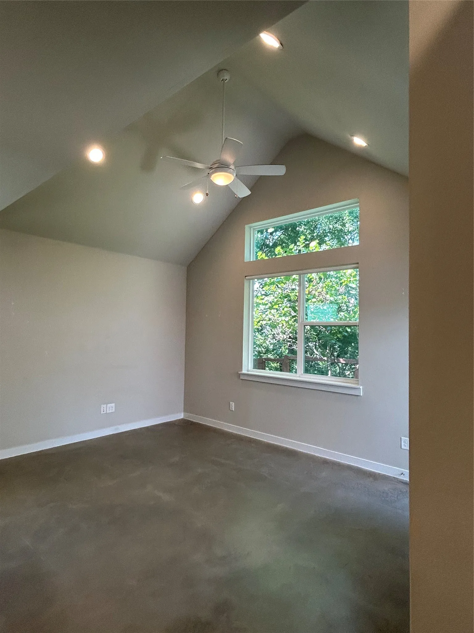Single Family Residence For Rent in Dallas County , 1229 Clifftop Lane, Dallas, Texas 75208, 3 Bedroom, 3 Bathroom, 2 Garage spaces, 1,825 Sqft, built in 2019, mls#21325452, Real Estate Agent in Dallas, Homes For Rent in Dallas county, Homes For Rent in Dallas, Realtor in Dallas Texas, Real Estate Brokerage Independent Realty Texas, Luminita Cordes Realtor