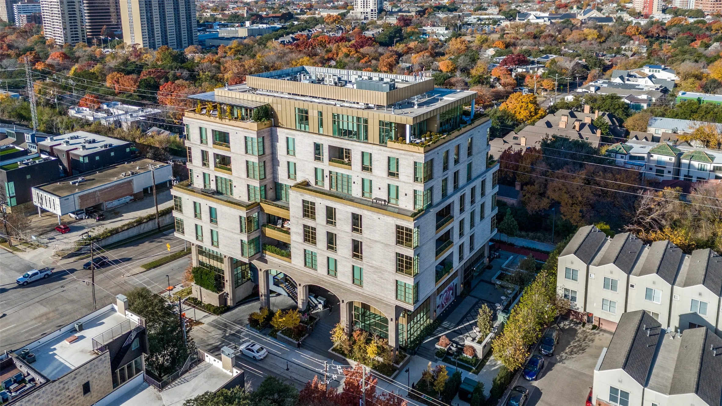 Condominium For Sale in Dallas County , 4205 Buena Vista Street 302, Dallas, Texas 75205, 2 Bedroom, 4 Bathroom, 3 Garage spaces, 3,605 Sqft, built in 2023, mls#21338179, Real Estate Agent in Dallas, Homes For Sale in Dallas county, Homes For Sale in Dallas, Realtor in Dallas Texas, Real Estate Brokerage Independent Realty Texas, Luminita Cordes Realtor