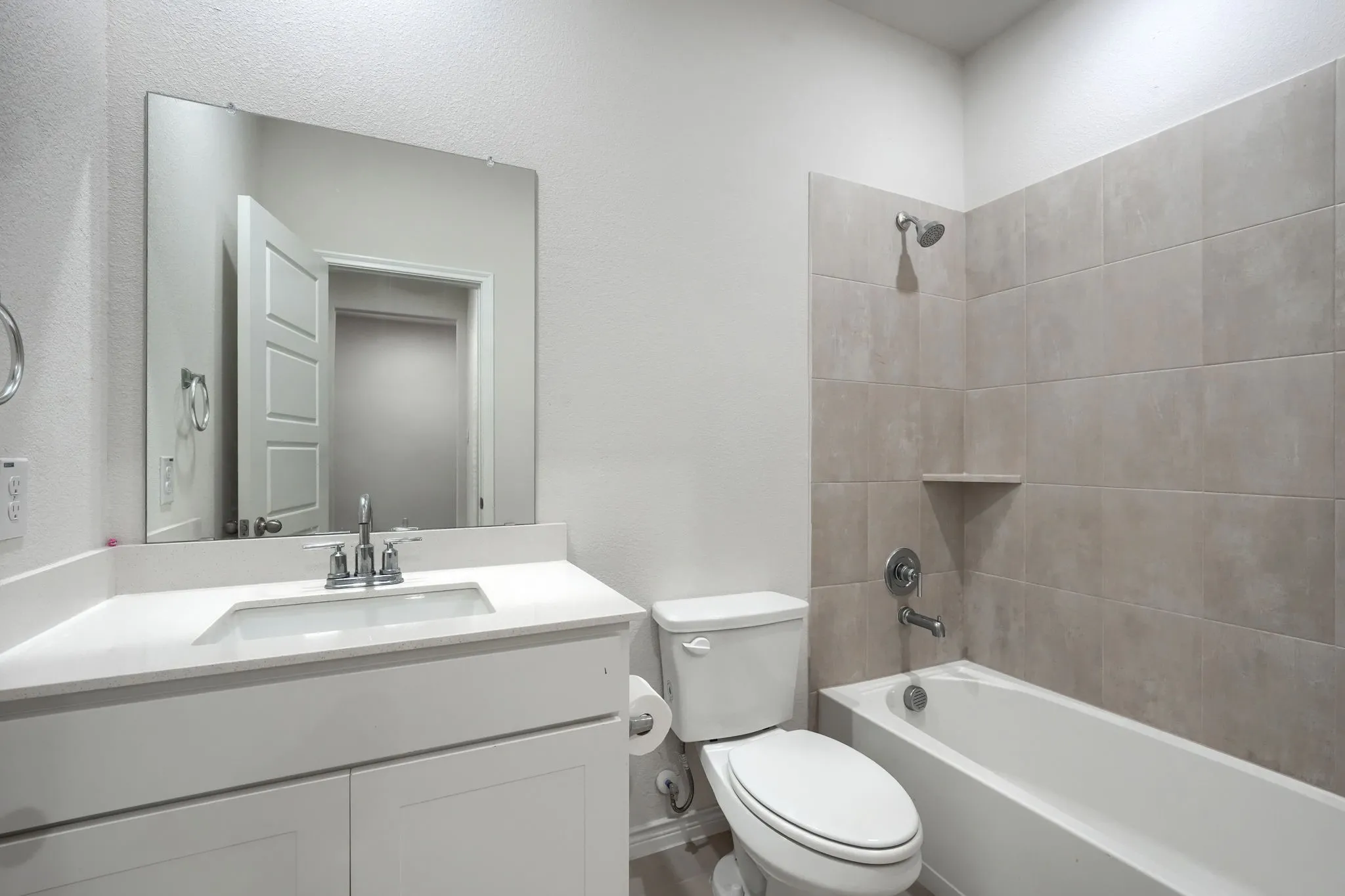 Single Family Residence For Sale in Denton County , 6037 Warrington Street, Celina, Texas 76227, 4 Bedroom, 3 Bathroom, 2 Garage spaces, 2,965 Sqft, built in 2023, mls#21348895, Real Estate Agent in Celina, Homes For Sale in Denton county, Homes For Sale in Celina, Realtor in Celina Texas, Real Estate Brokerage Independent Realty Texas, Luminita Cordes Realtor