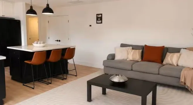 Duplex For Rent in Tarrant County , 209 Kerby Street, Arlington, Texas 76013, 2 Bedroom, 1 Bathroom, 1 Garage spaces, 903 Sqft, built in 1951, mls#21347136, Real Estate Agent in Arlington, Homes For Rent in Tarrant county, Homes For Rent in Arlington, Realtor in Arlington Texas, Real Estate Brokerage Independent Realty Texas, Luminita Cordes Realtor