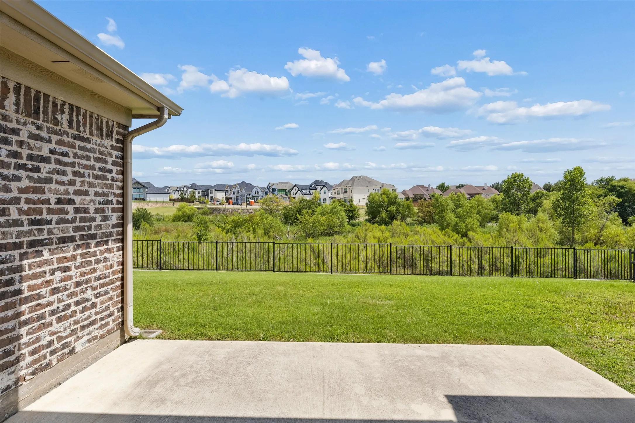 Single Family Residence For Sale in Denton County , 1493 Bentgrass Drive, Frisco, Texas 75036, 4 Bedroom, 3 Bathroom, 2 Garage spaces, 3,220 Sqft, built in 2011, mls#21342708, Real Estate Agent in Frisco, Homes For Sale in Denton county, Homes For Sale in Frisco, Realtor in Frisco Texas, Real Estate Brokerage Independent Realty Texas, Luminita Cordes Realtor