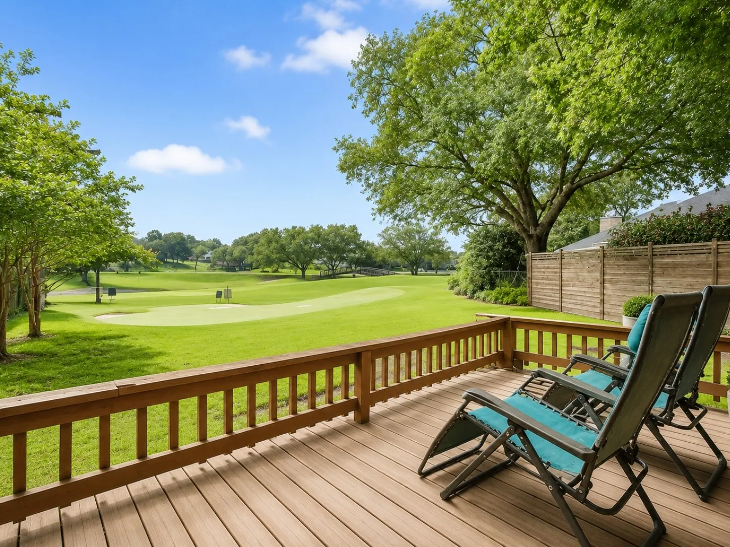 Townhouse For Sale in Dallas County , 2920 Shady Lake Circle, Carrollton, Texas 75006, 5 Bedroom, 3 Bathroom, 2 Garage spaces, 2,642 Sqft, built in 1972, mls#21322993, Real Estate Agent in Carrollton, Homes For Sale in Dallas county, Homes For Sale in Carrollton, Realtor in Carrollton Texas, Real Estate Brokerage Independent Realty Texas, Luminita Cordes Realtor