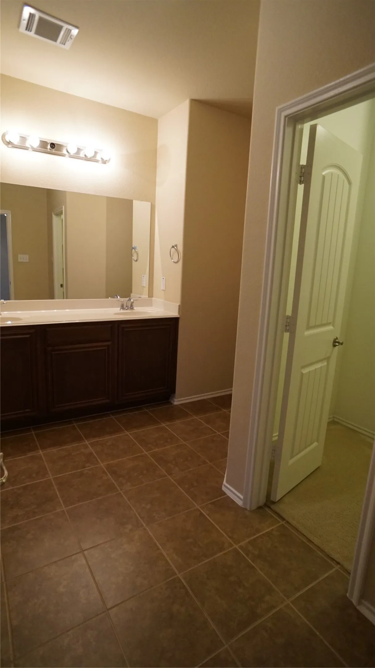 Single Family Residence For Rent in Hunt County , 1817 Berrywood Drive, Royse City, Texas 75189, 3 Bedroom, 2 Bathroom, 2 Garage spaces, 1,406 Sqft, built in 2011, mls#21349059, Real Estate Agent in Royse City, Homes For Rent in Hunt county, Homes For Rent in Royse City, Realtor in Royse City Texas, Real Estate Brokerage Independent Realty Texas, Luminita Cordes Realtor